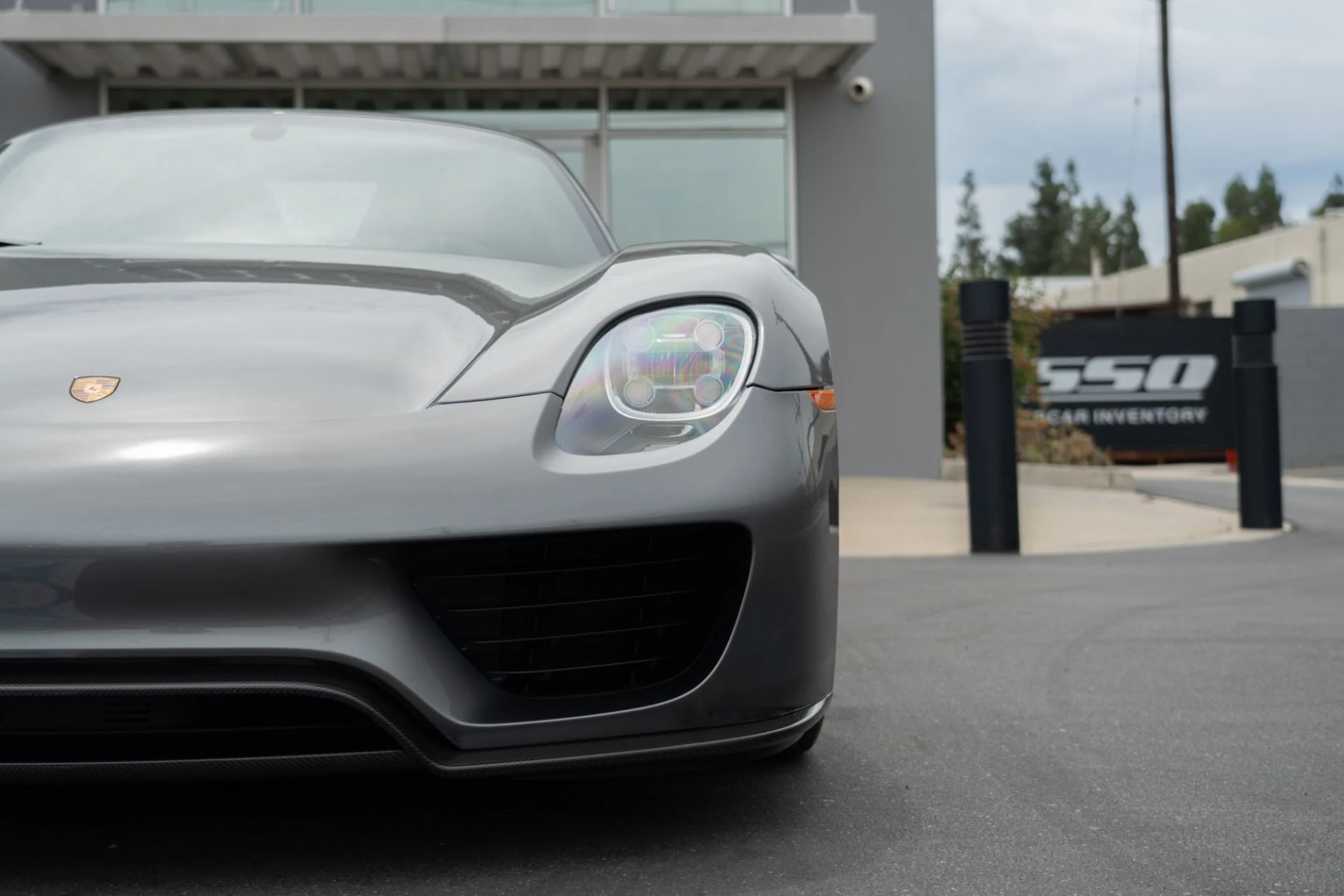 mph019_3063150716_Used_2015_Porsche_918_Spyder_1756496999_7ec721e100