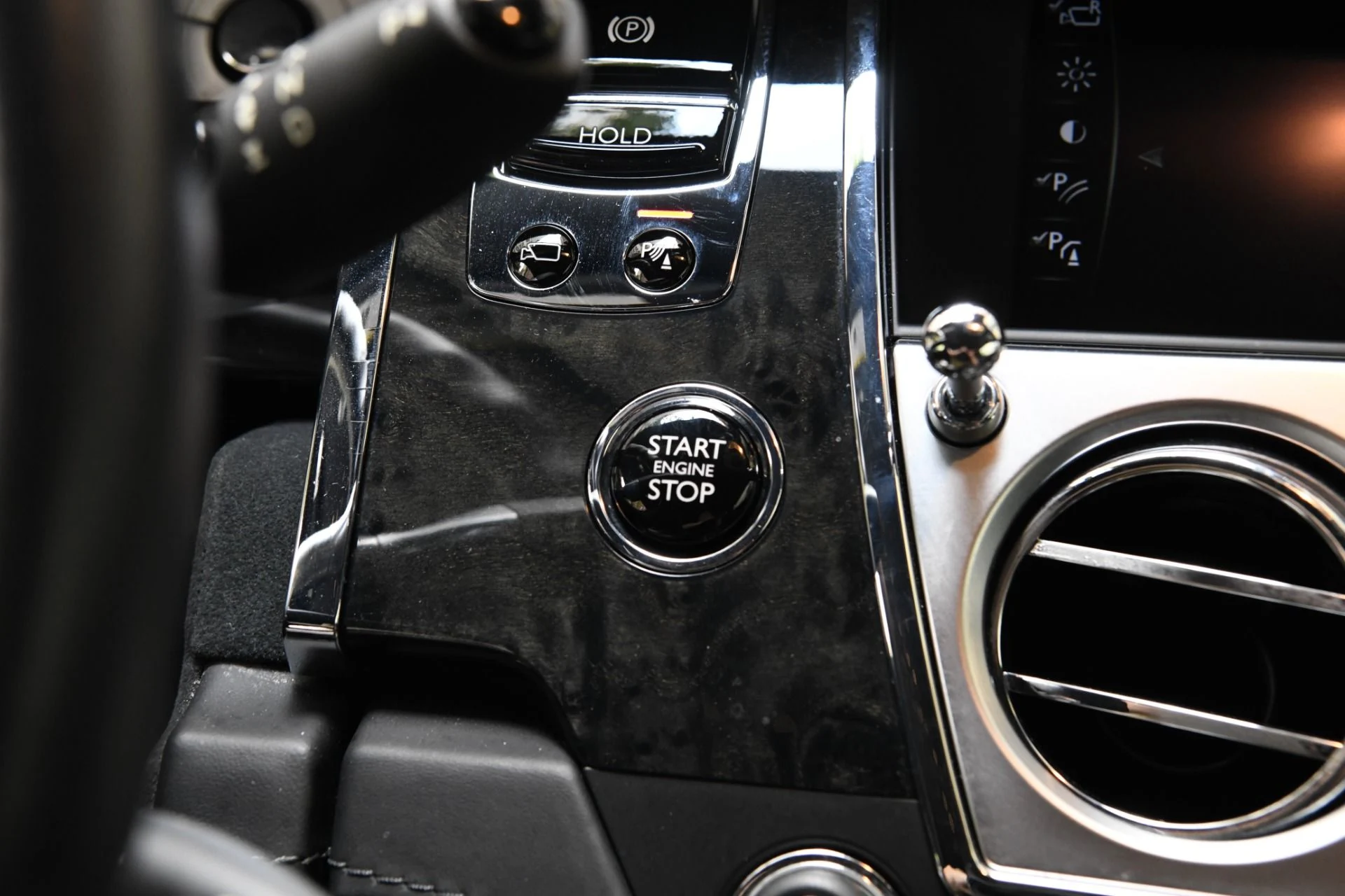 mph019_3065128934_11738_p21_l_27f3320870