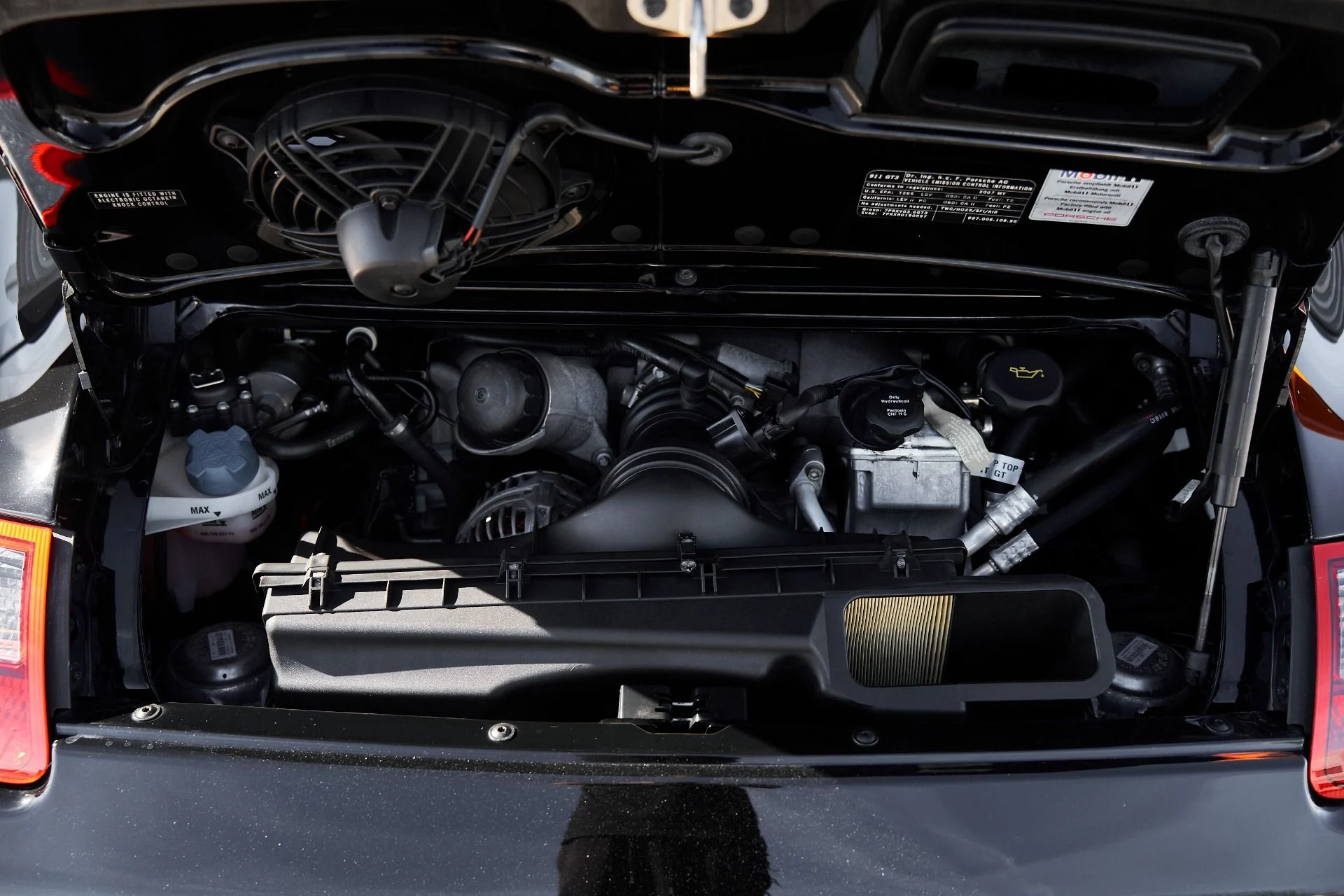 mph019_3073734223_Used_2007_Porsche_911_RS_1763228670_7377653520