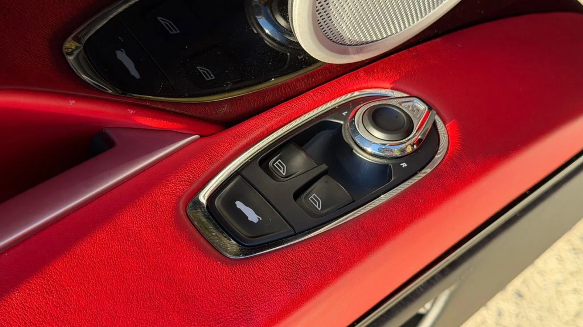 mph019_3075099054_b0d8b8b520894baf9adbf6ab3025dcf5_2a7d55f33c