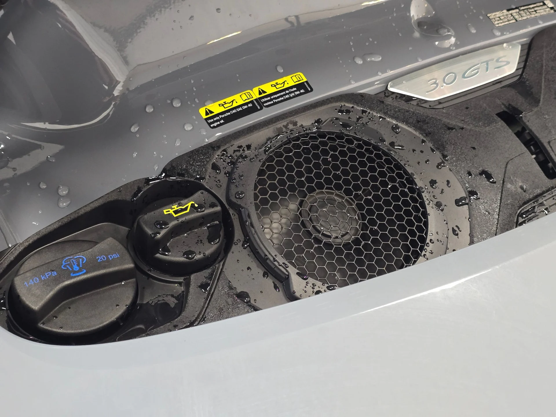 mph019_3076287690_1bfbada24767d955f0cca57c809689c8x_26de95ee13