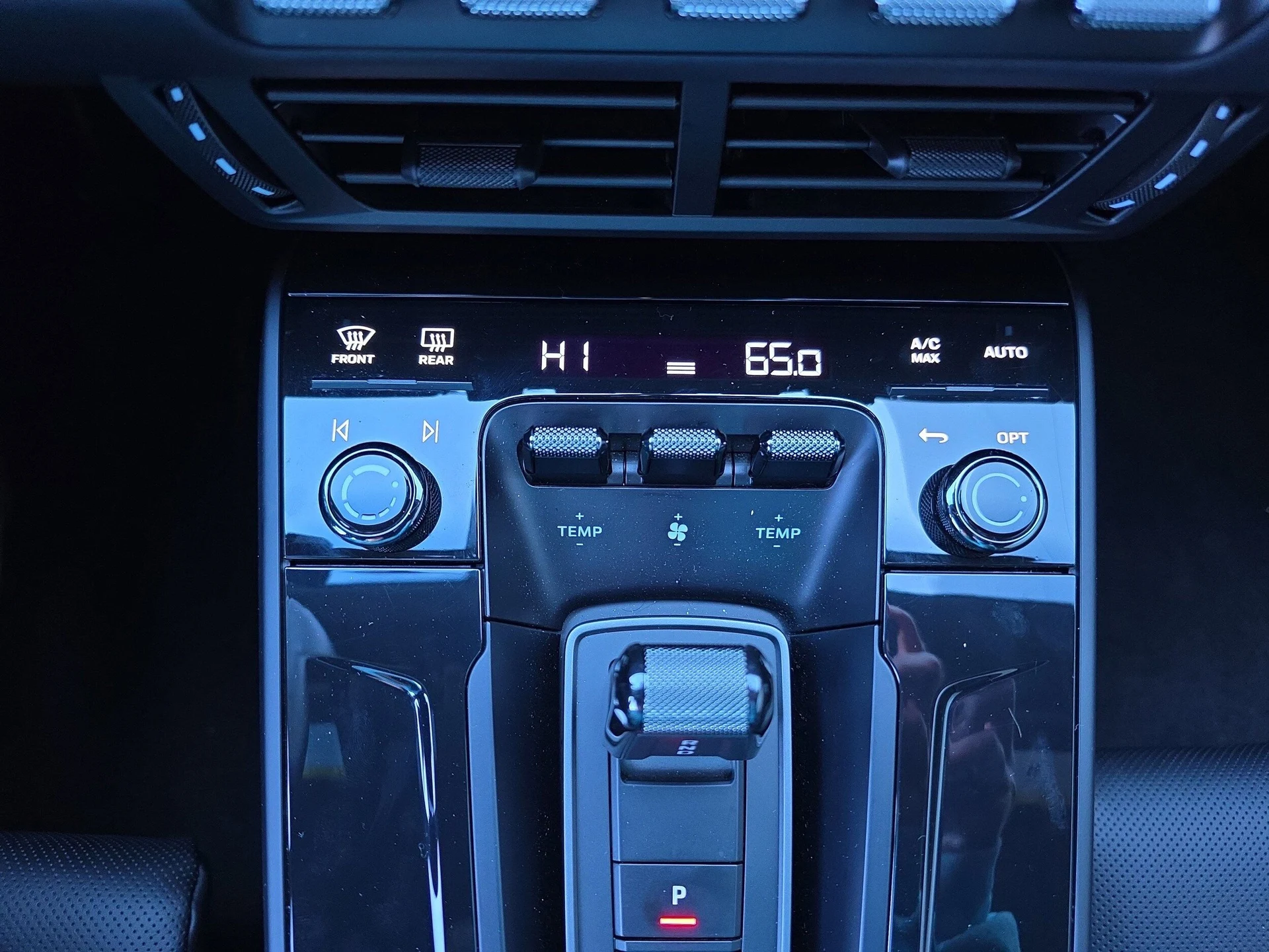 mph019_3082564034_01c4ee462a94592a772e3ade462da8ebx_e1a906d653