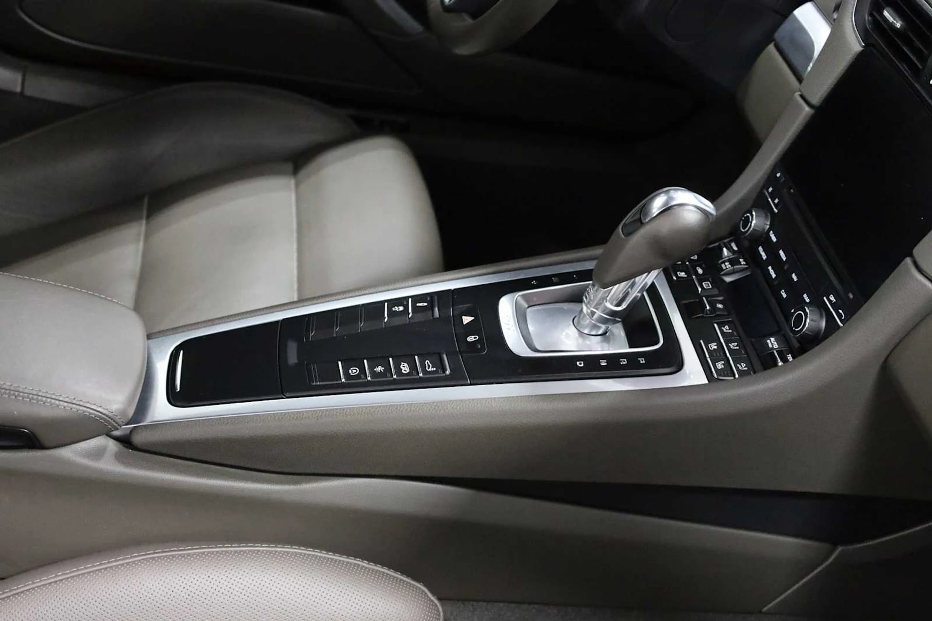 mph019_308349992_b3f194518ecdd556a2357e6a15844a49_f239c590c4