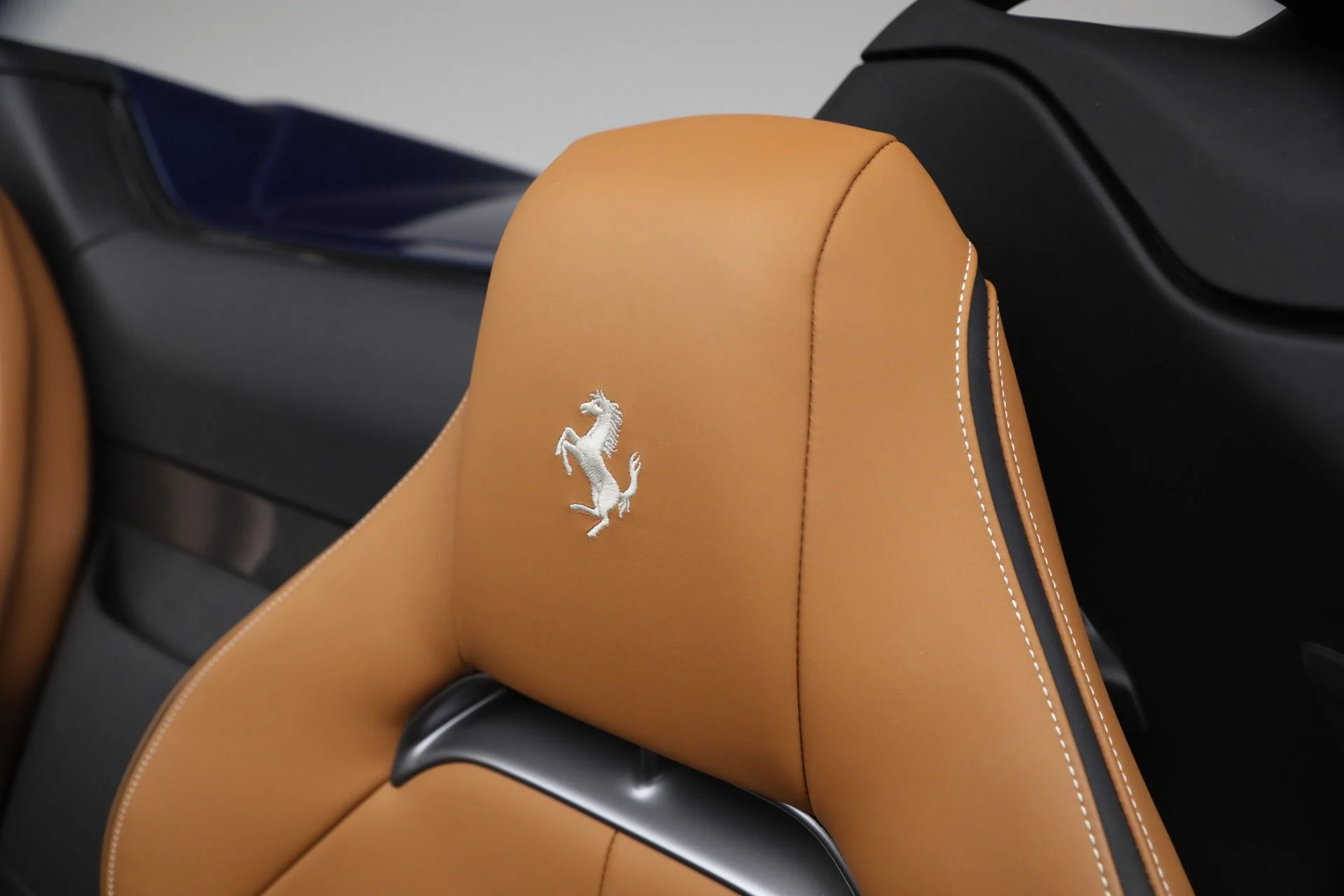 mph019_3087280318_Used_2024_Ferrari_SF_90_Spider_1791405464_4276ee8a6e
