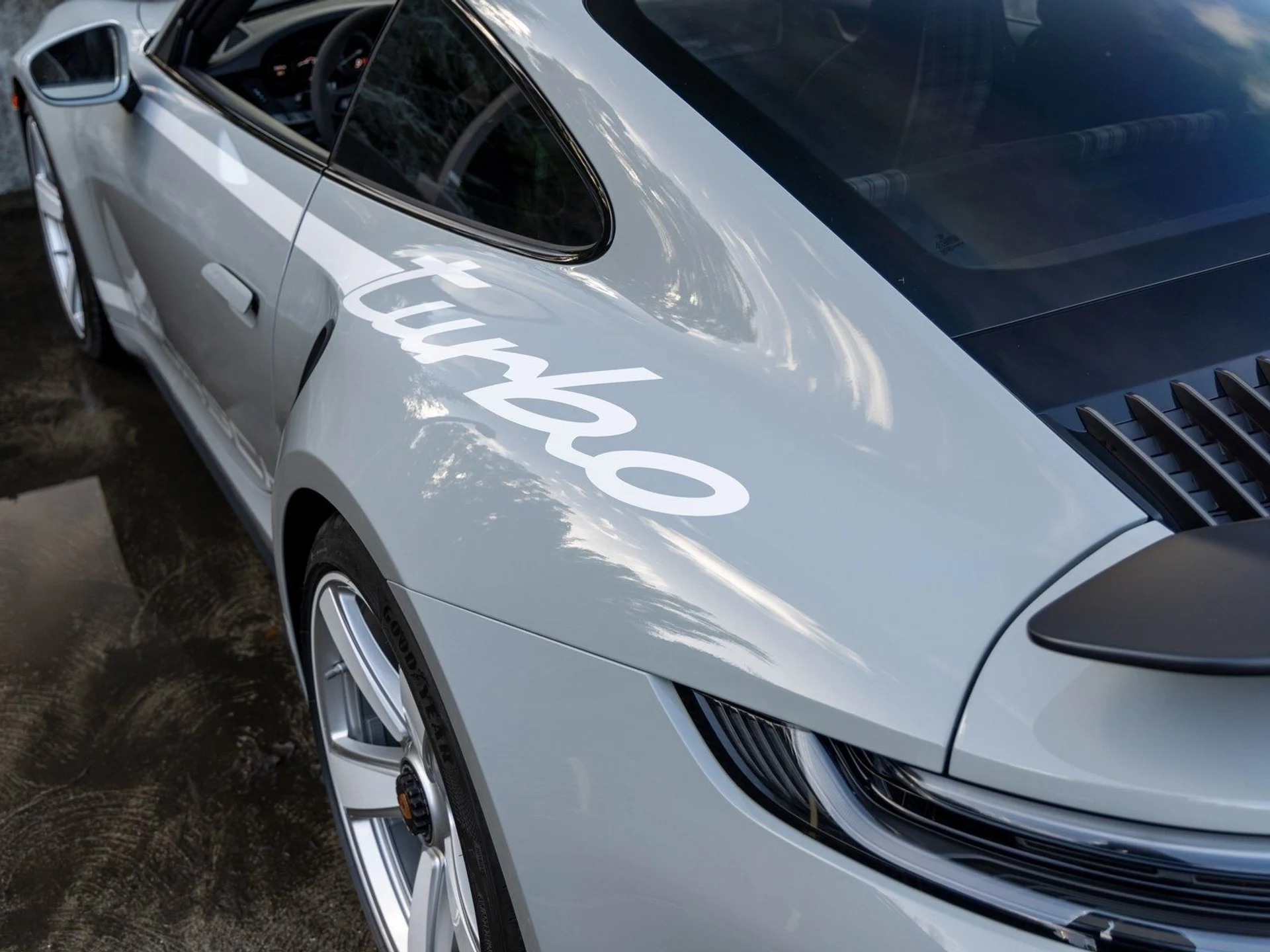 mph019_3088940390_20_e387d673cf