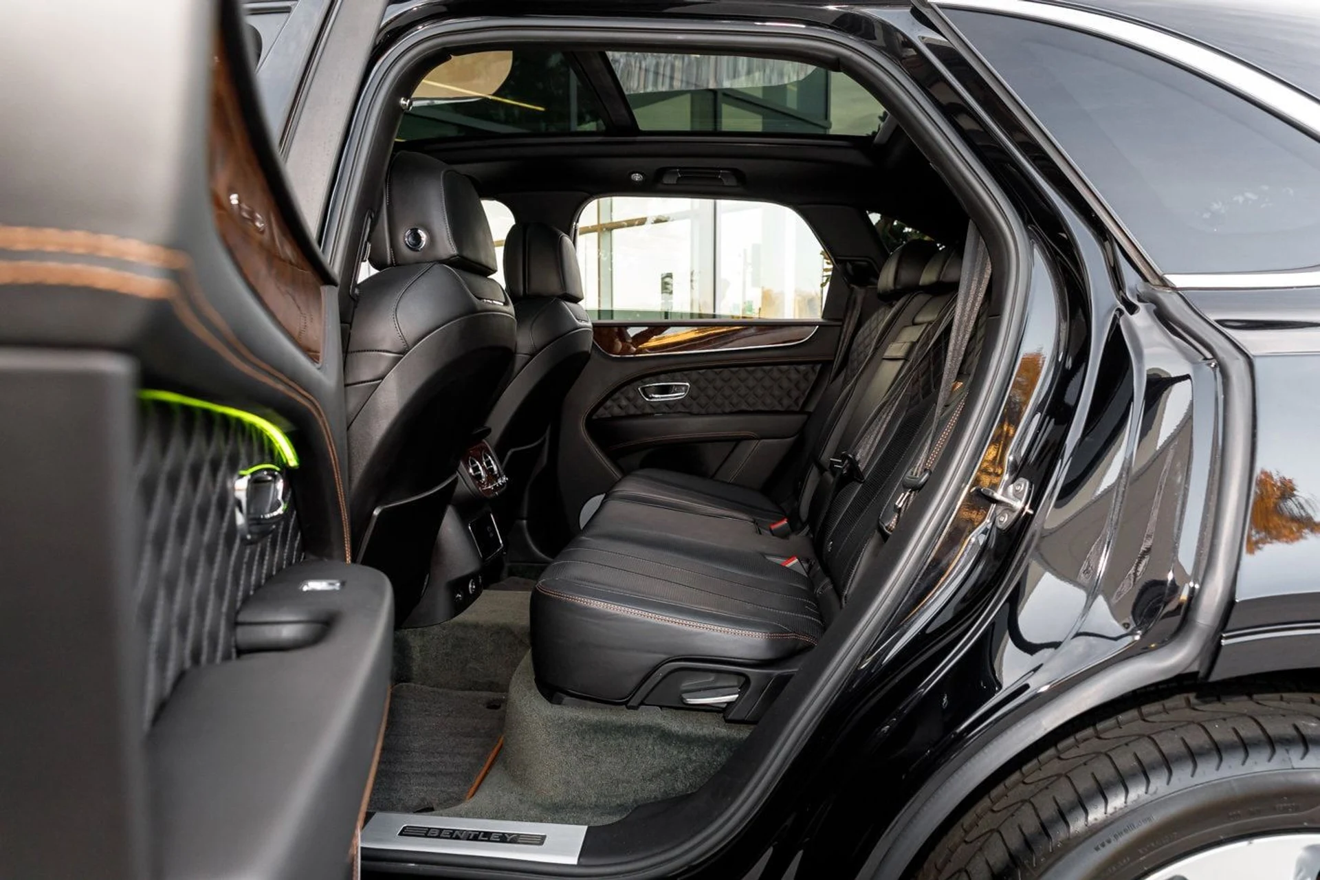 mph019_3090616229_3f7ee2f10b6422c8bc2b135a5b2c8c7ex_5f51d241b7