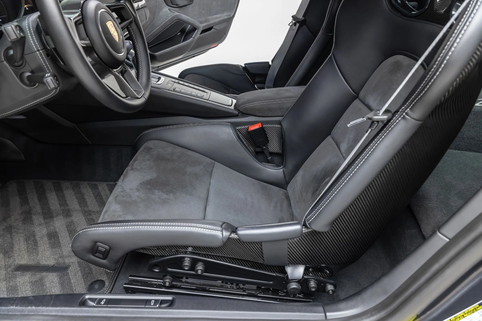 mph019_309153934_11865_p20_l_54b3979db3