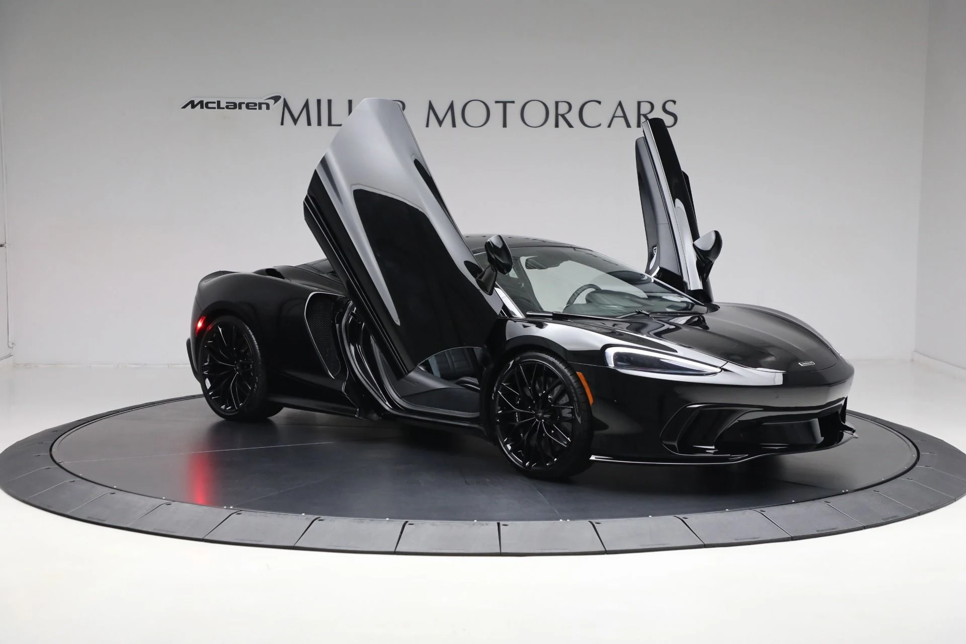 mph019_3098717571_Used_2025_Mc_Laren_GTS_Tech_Lux_63e4b34967