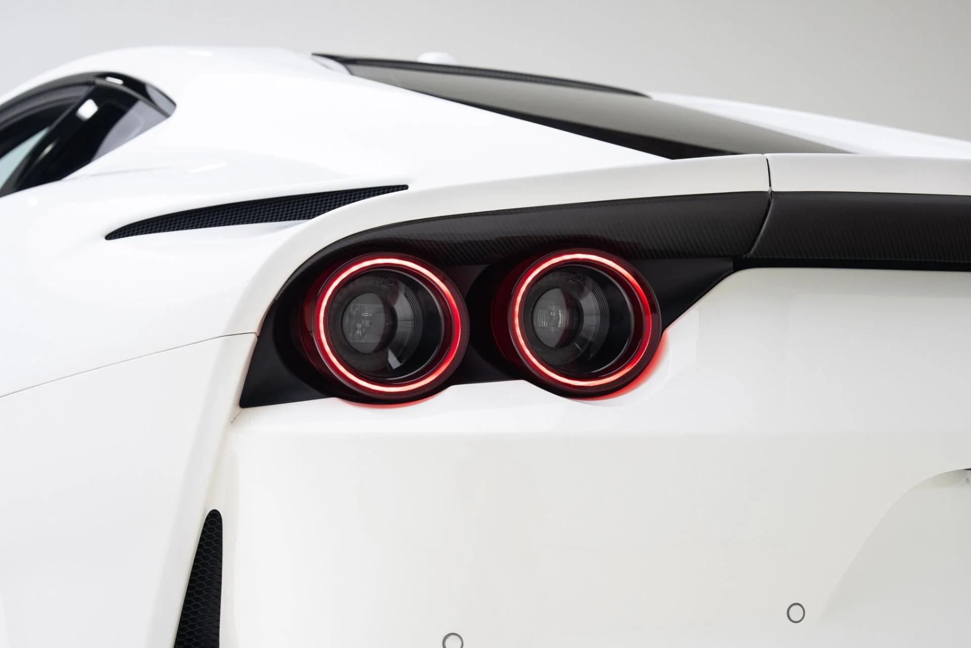 mph019_3101389880_Used_2018_Ferrari_812_Superfast_1770943869_ec610c37ec