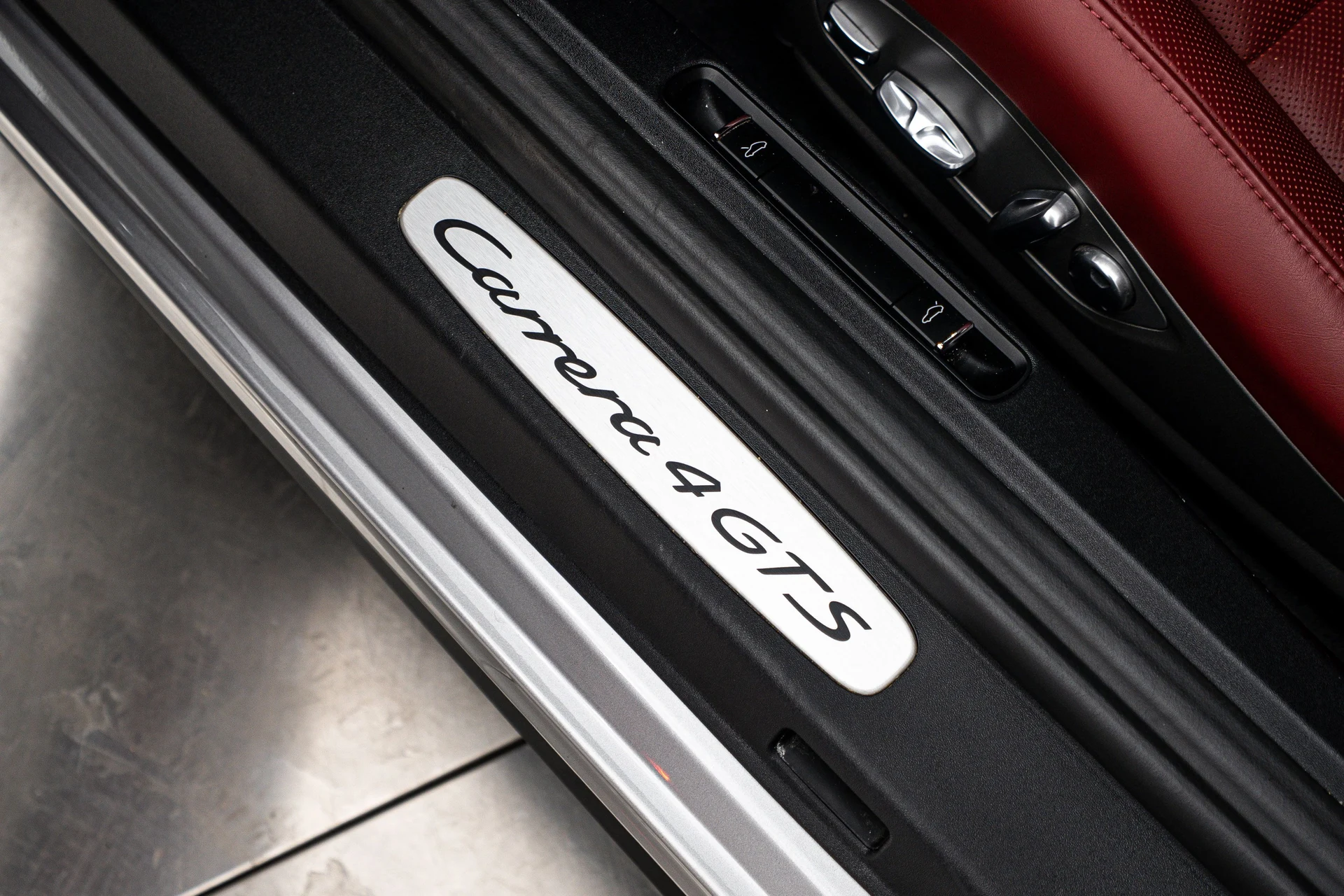 mph019_310347721_df672082fb1c30e681e00e39ac81d079_b56a93630f