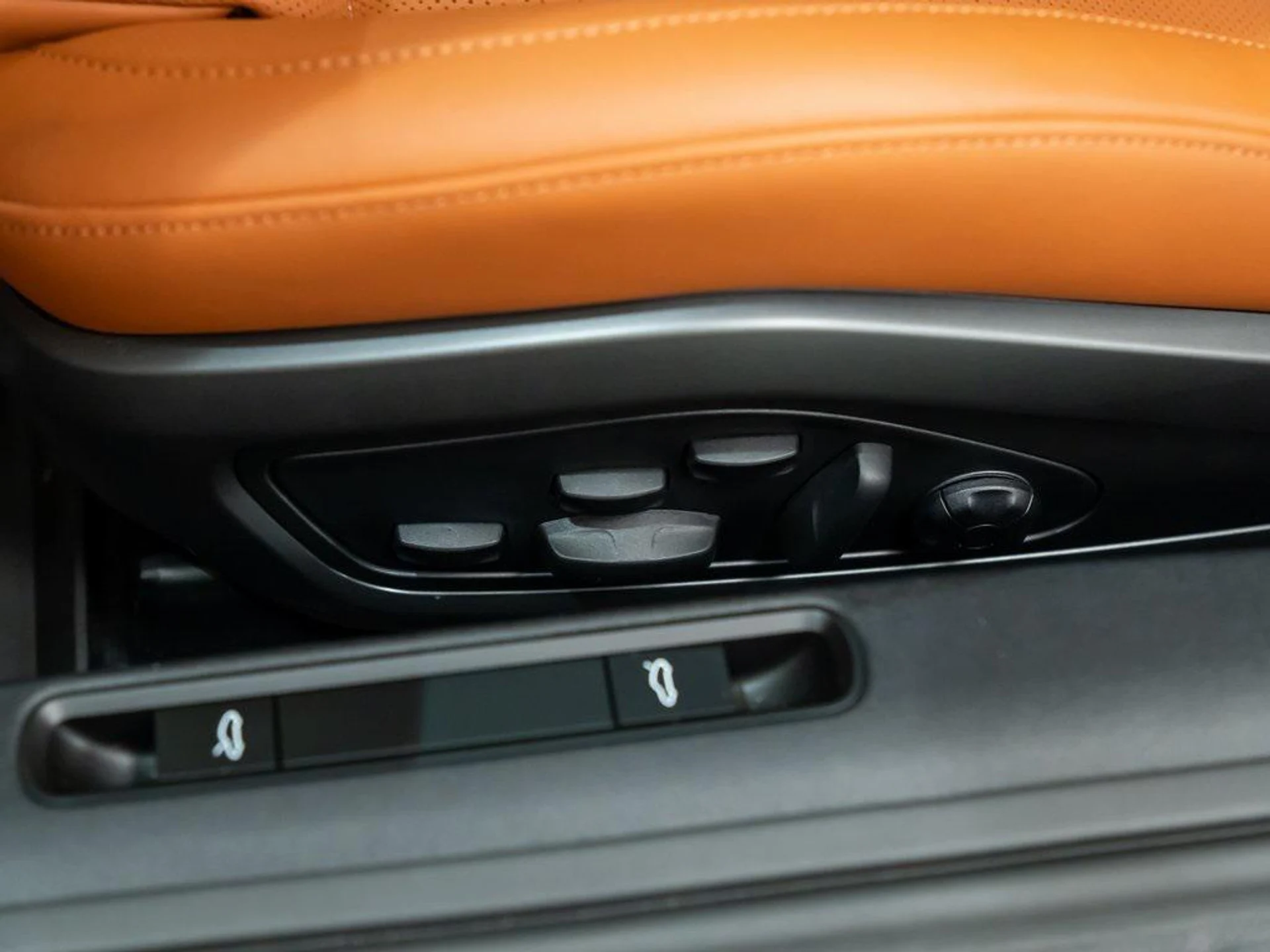 mph019_3105478187_H_Xi_MYUQO_1v_J_TCF_Yb5_Zhu_RIM_Fu_A_d461653162