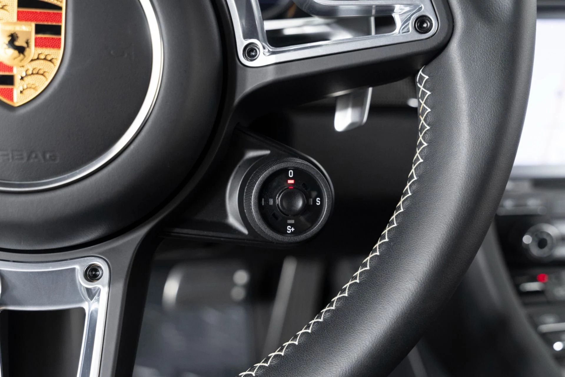 mph019_3112357275_Used_2019_Porsche_911_Turbo_S_1757958884_638634a335