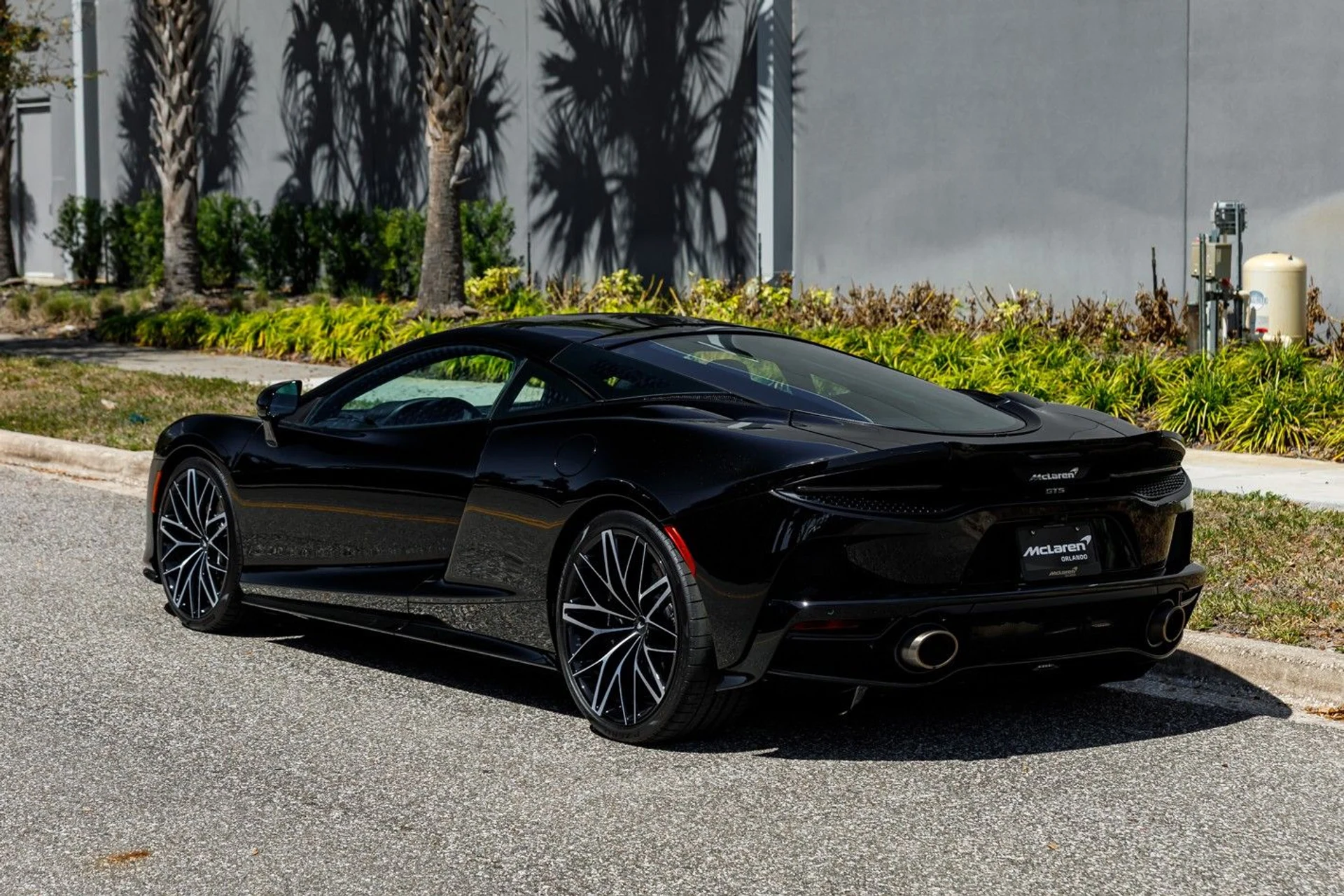 mph019_312059847_470_p20_l_b3de39e3a6