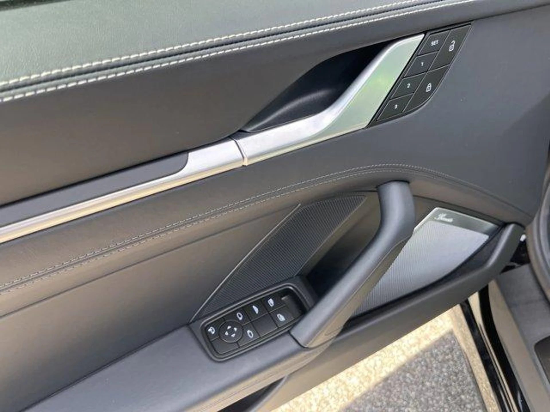 mph019_3128939940_m_V96_U6r_Ys_Dj_Ac_Rd2k8e_i_Ky_Kkts_1008cc061e