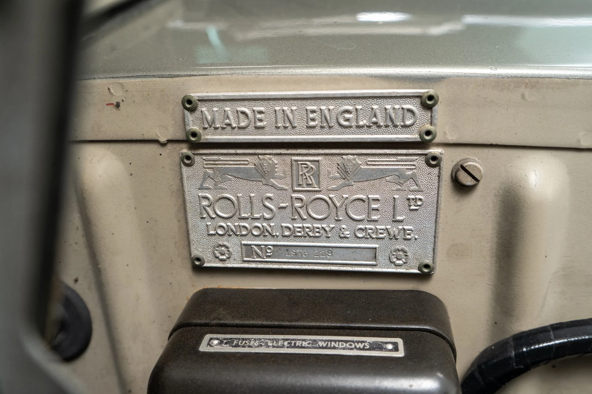 mph019_3130174482_Used_1960_Rolls_Royce_Silver_Cloud_II_1757511500_cd3086f4fd