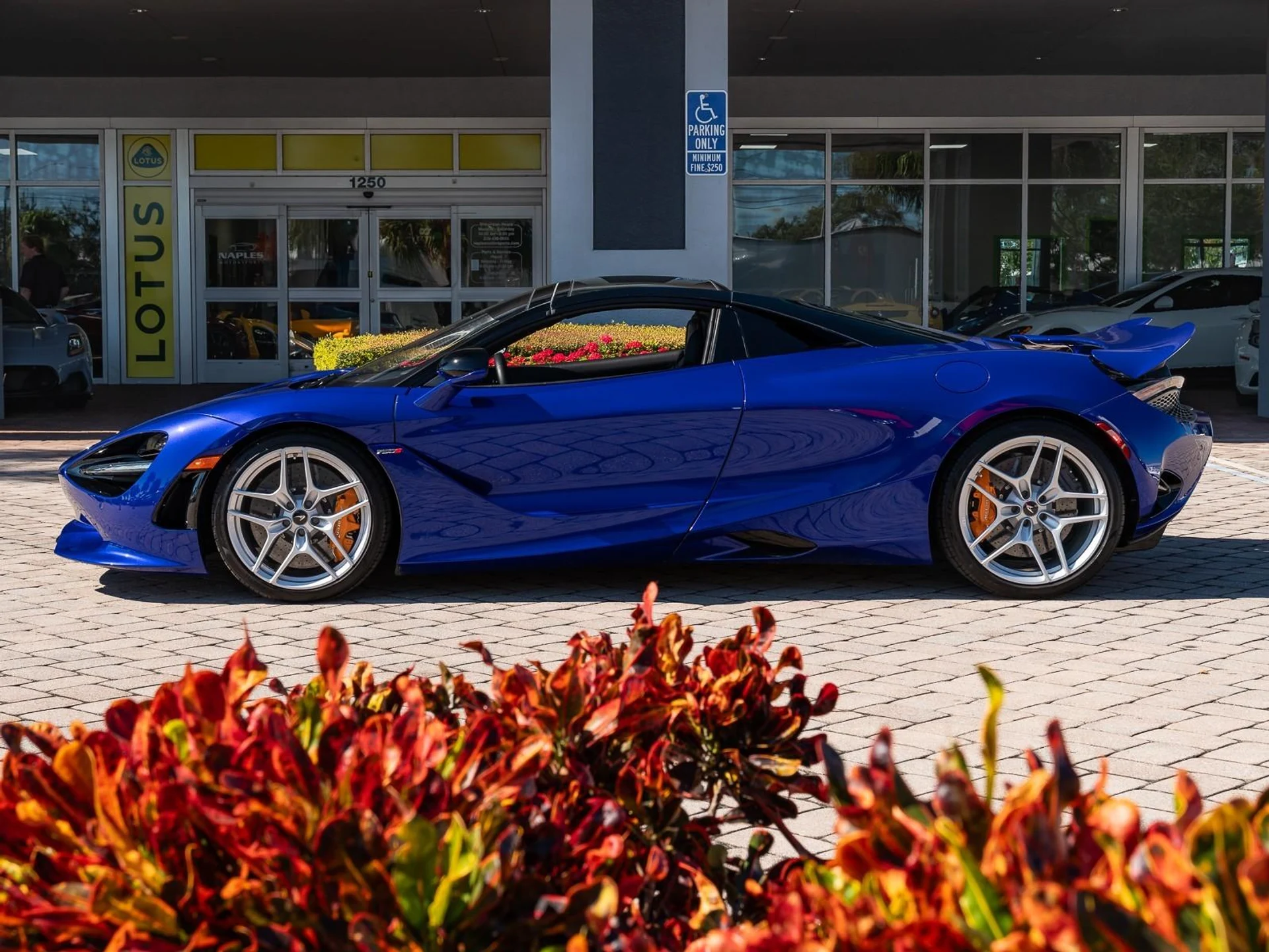 mph019_3132999138_Used_2024_Mc_Laren_750_S_1763507152_3f4f544d2a