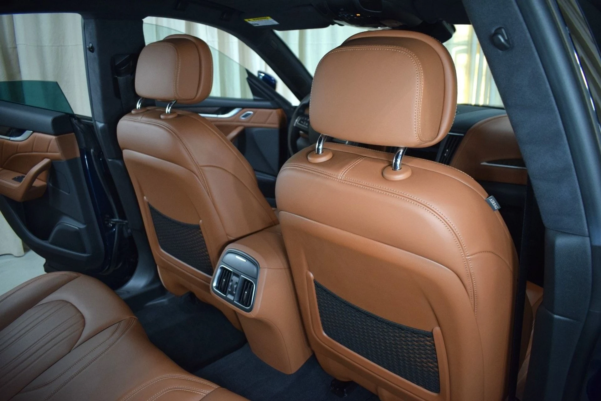 mph019_3134558886_5198d23c45d3c17047c4194bac3e73a2x_2d5d0096b0