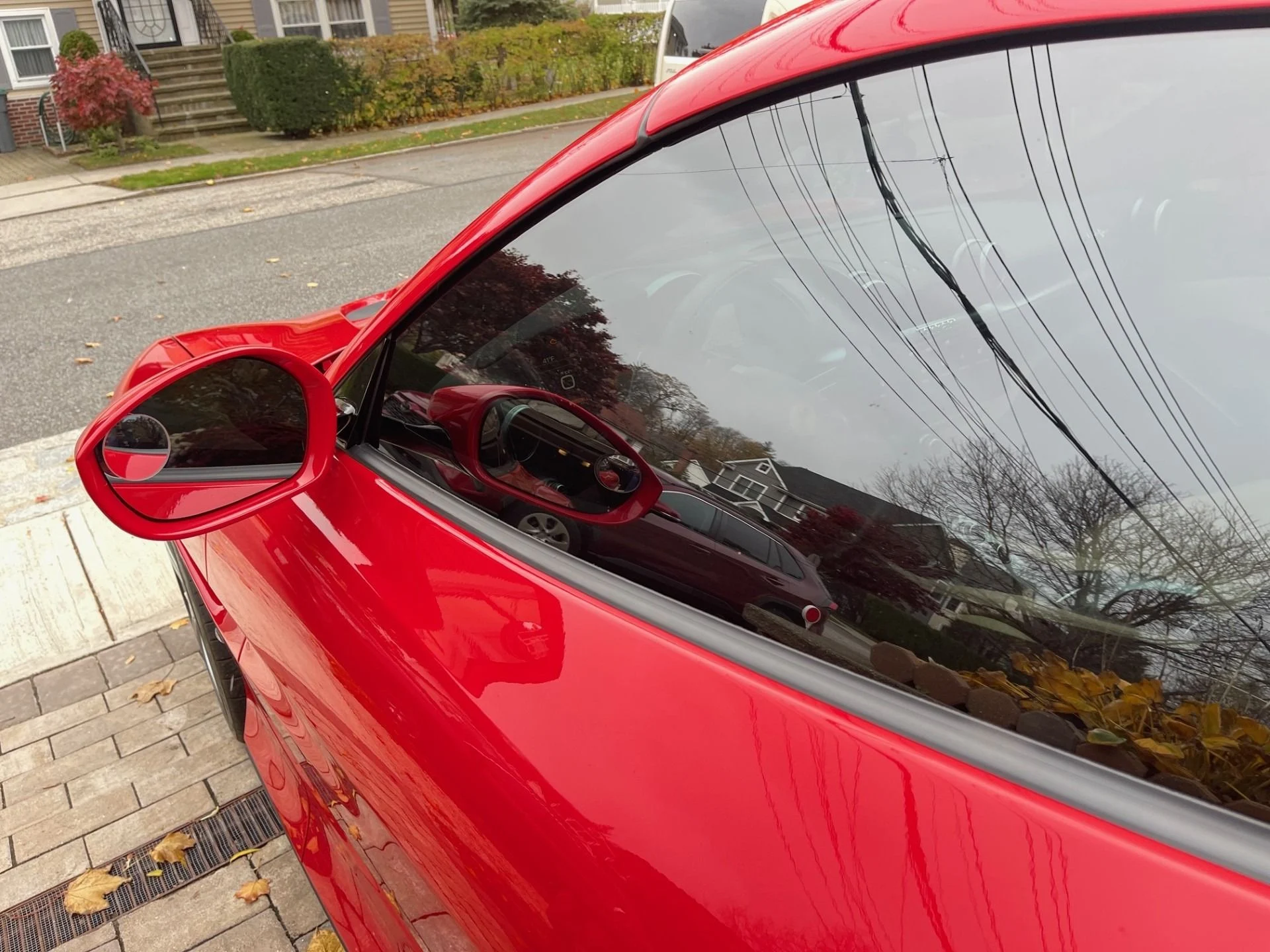 mph019_313513453_Used_2019_Ferrari_Portofino_1763746992_4d51dd9563