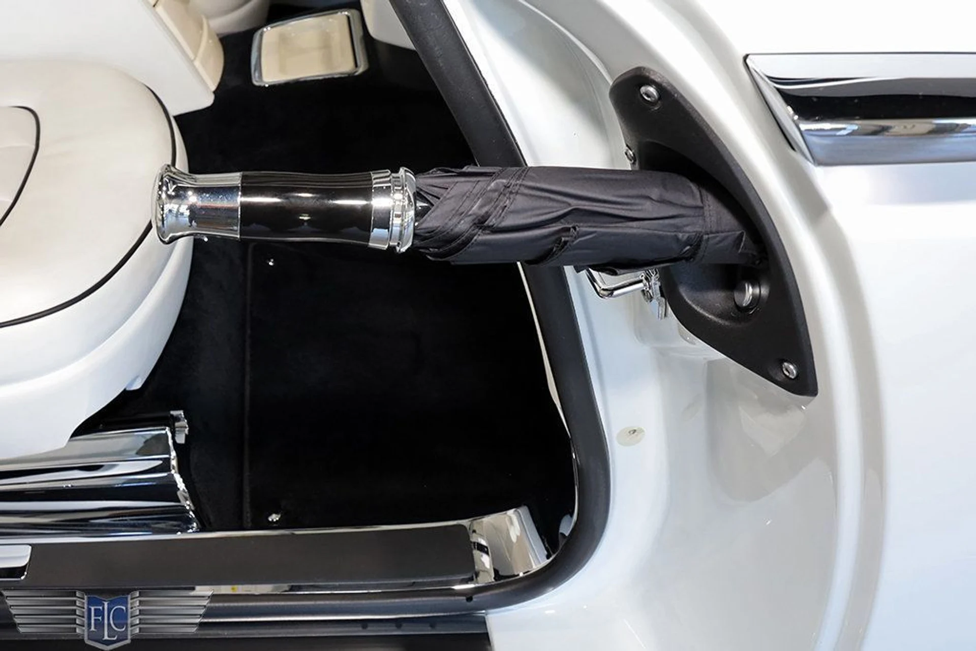 mph019_3140893500_used_2017_rolls_royce_phantom_drophead_covertiblefinaledition_9689_22834890_20_1024_d65831e6a3