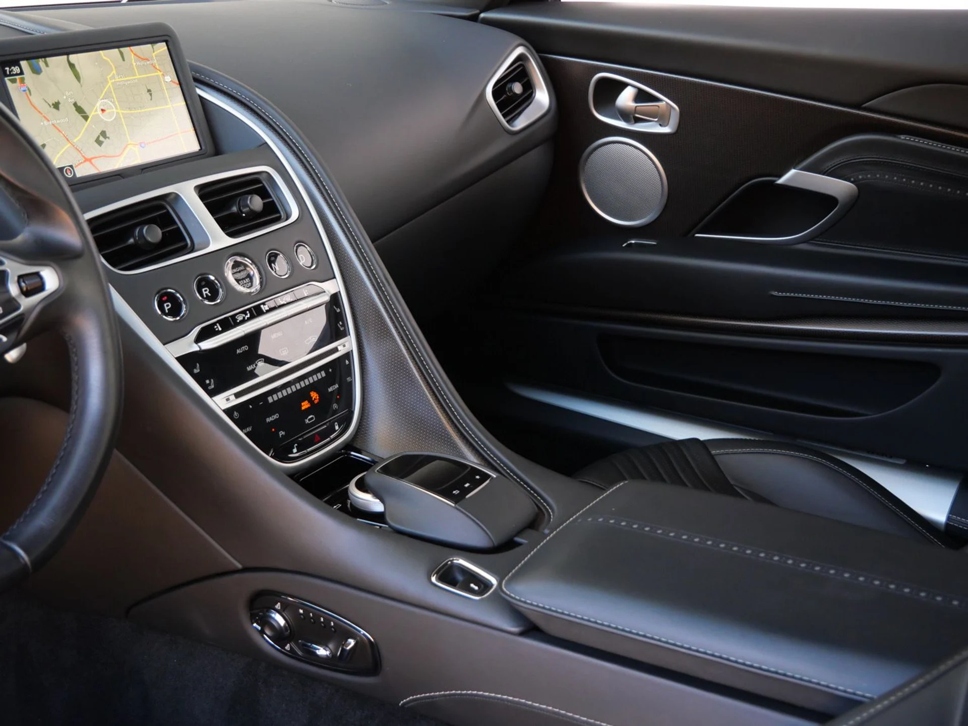 mph019_314172212_3031200e7b694460c4cc09f2968195c7x_67a7728935