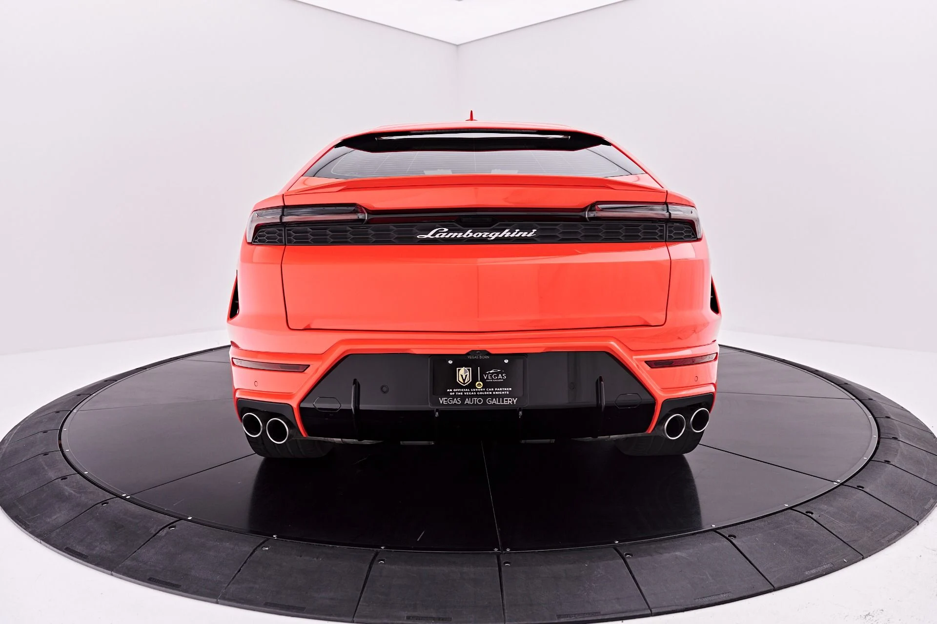 mph019_3143754142_Used_2025_Lamborghini_Urus_SE_1785258916_97128b4ec0