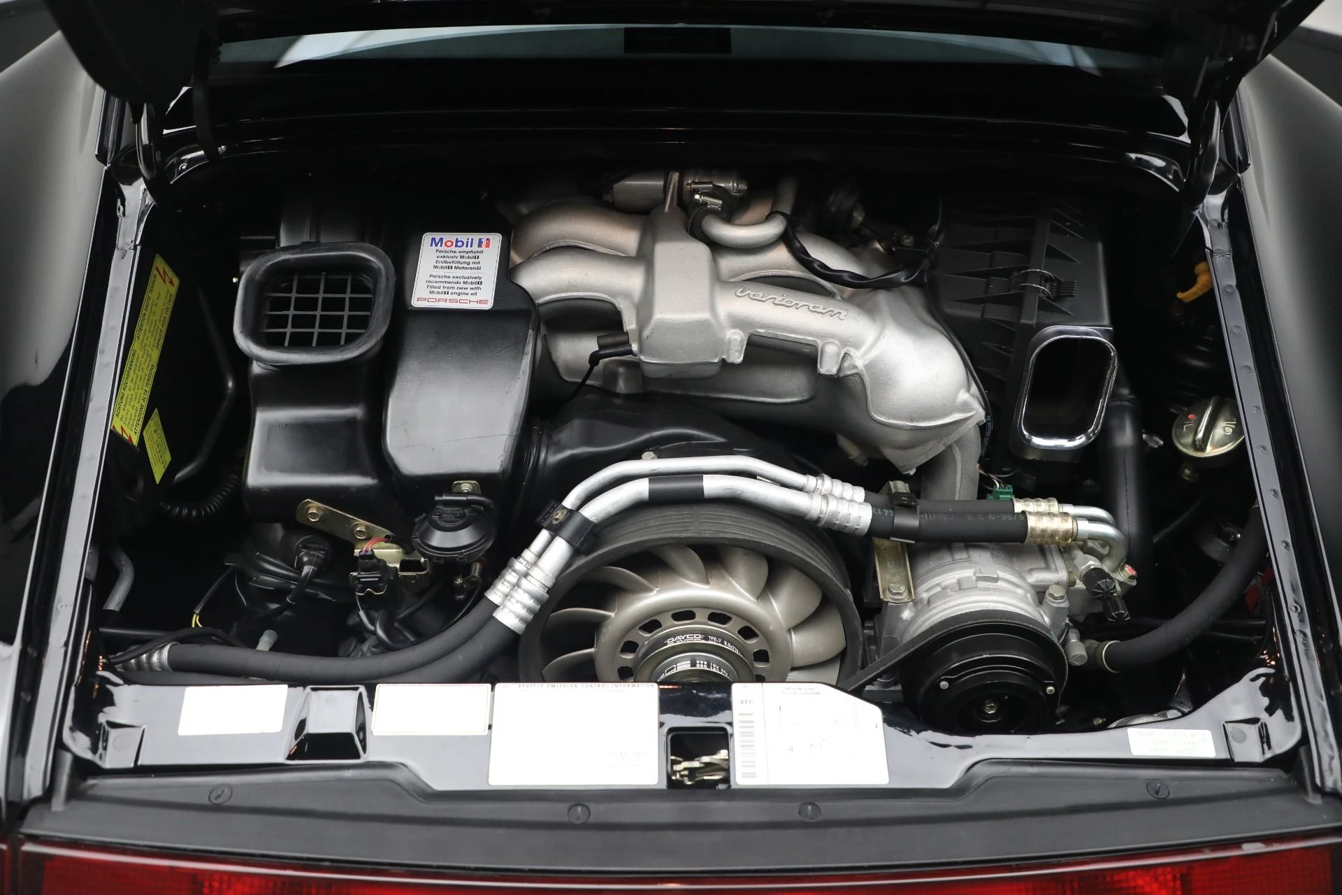 mph019_315218146_Used_1997_Porsche_911_Carrera_1764856423_3e9d4aeb85