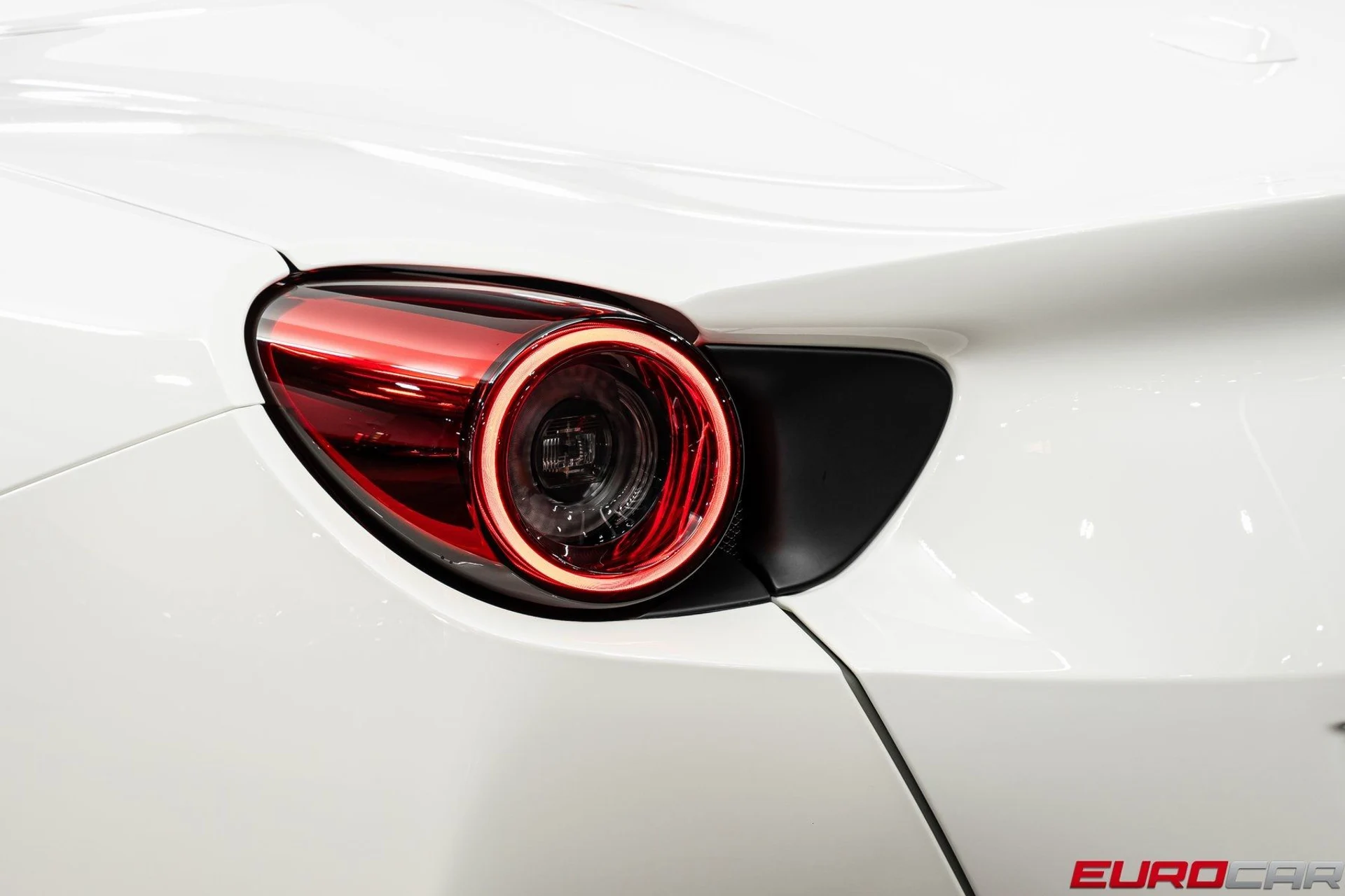 mph019_3152880302_image_20_31d8e9f89b