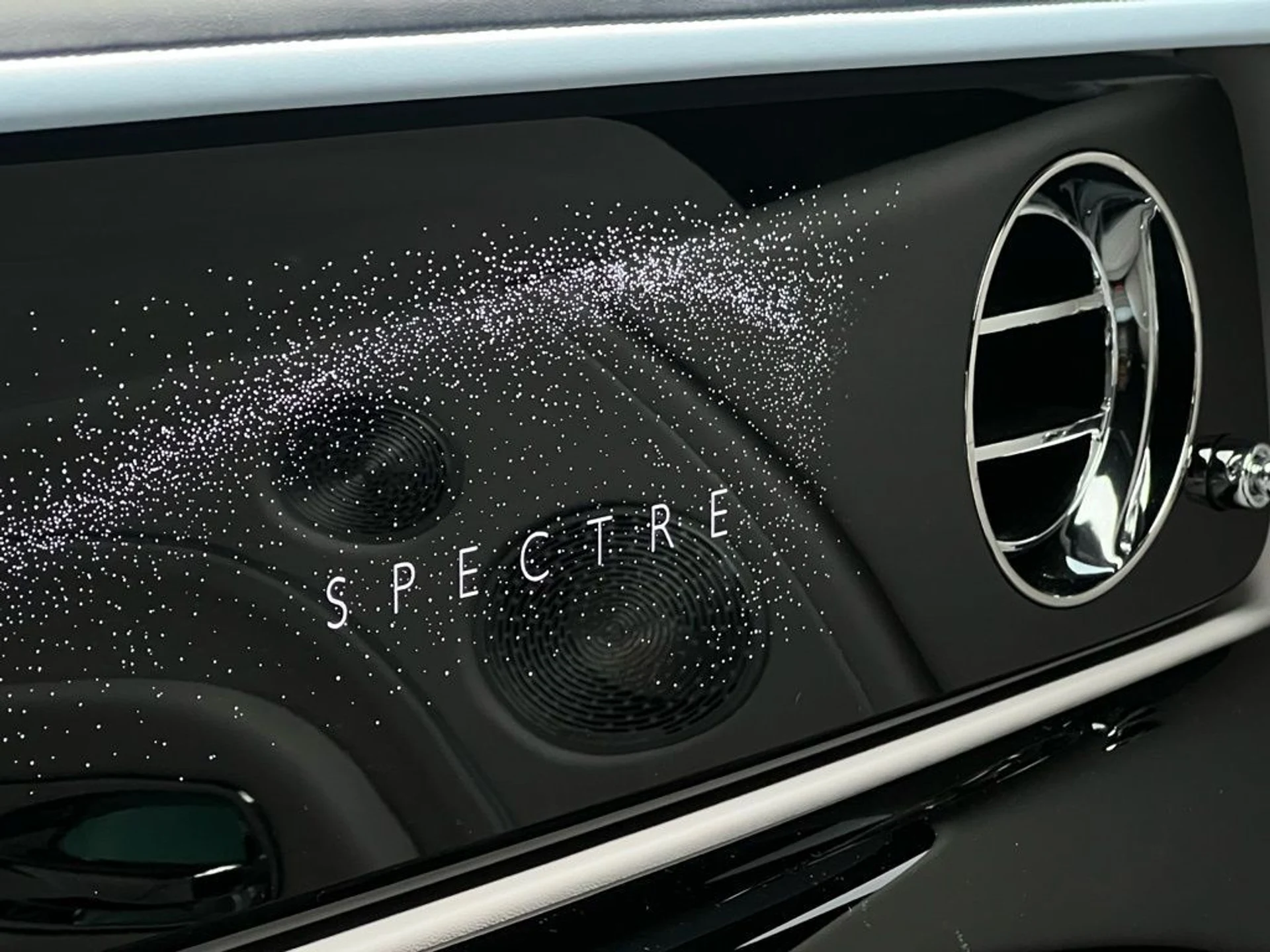 mph019_3152963141_4a7ebc7f3c047613521713d4f3cbc908x_66850302a3