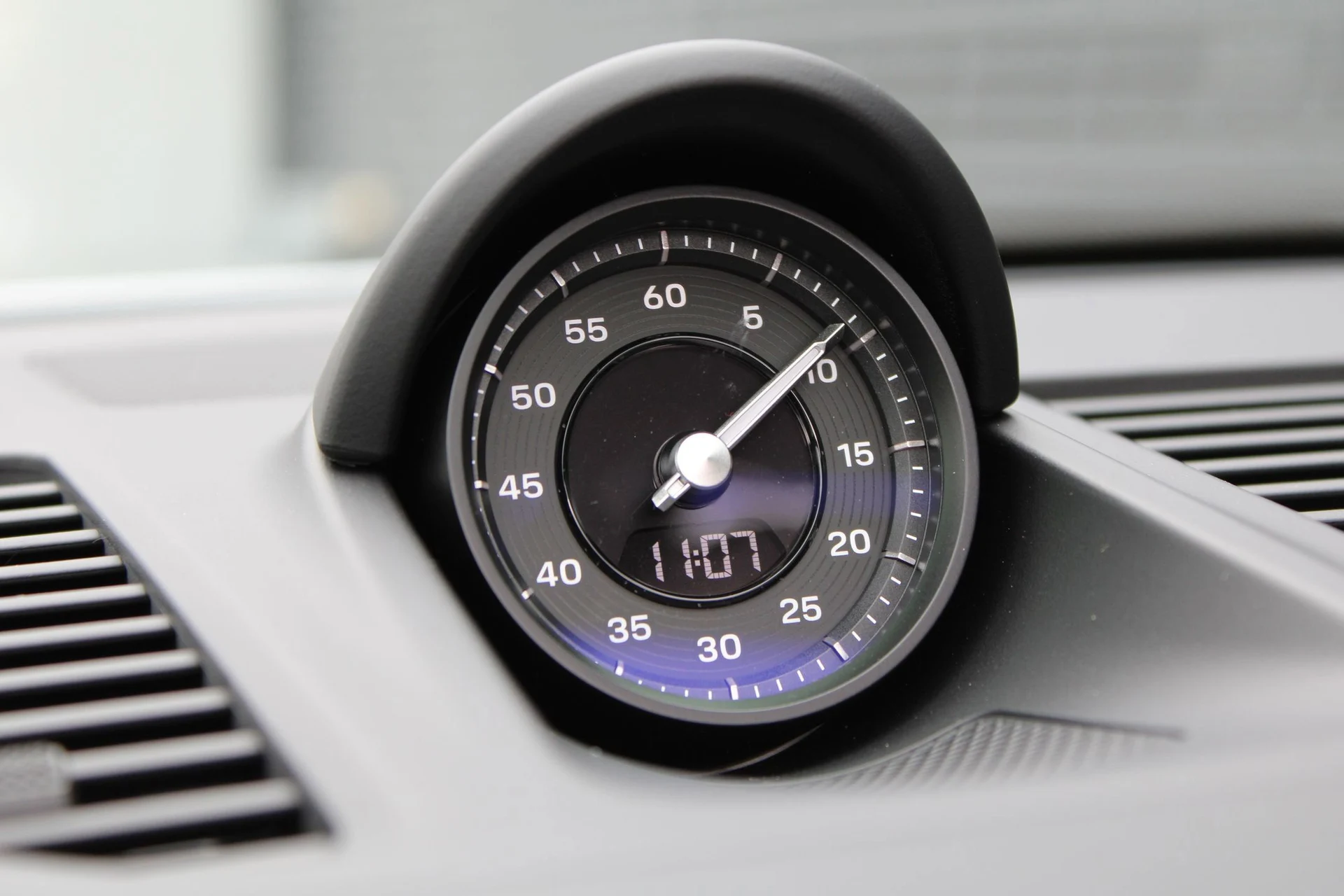 mph019_3153053278_727fa9b13da25603e949c52e213d405b_268428e809