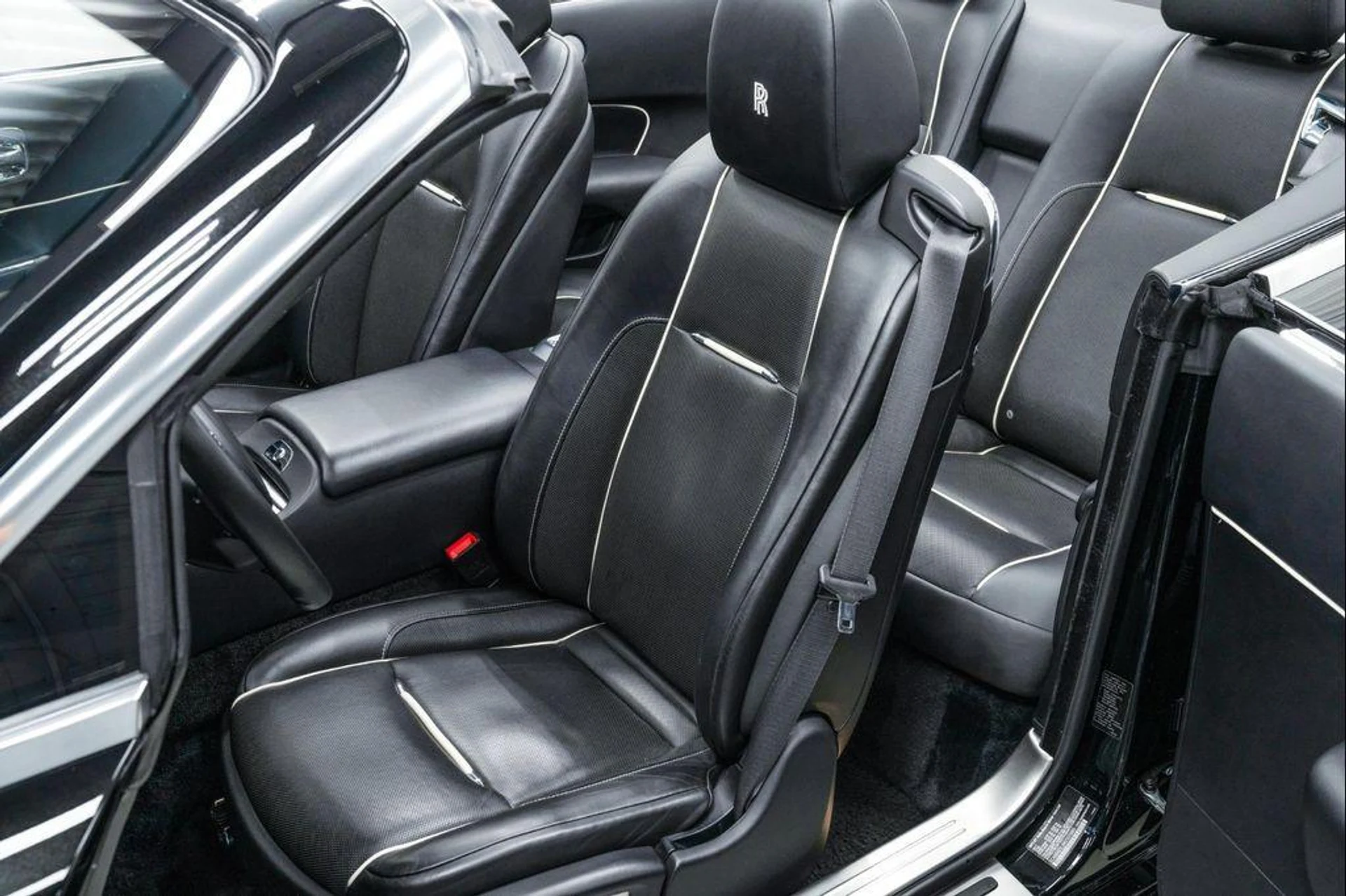 mph019_3156097175_4ob_S2_R1_Ede_K_Li9_U4qr5d_E0_P6_Xg_288f853699