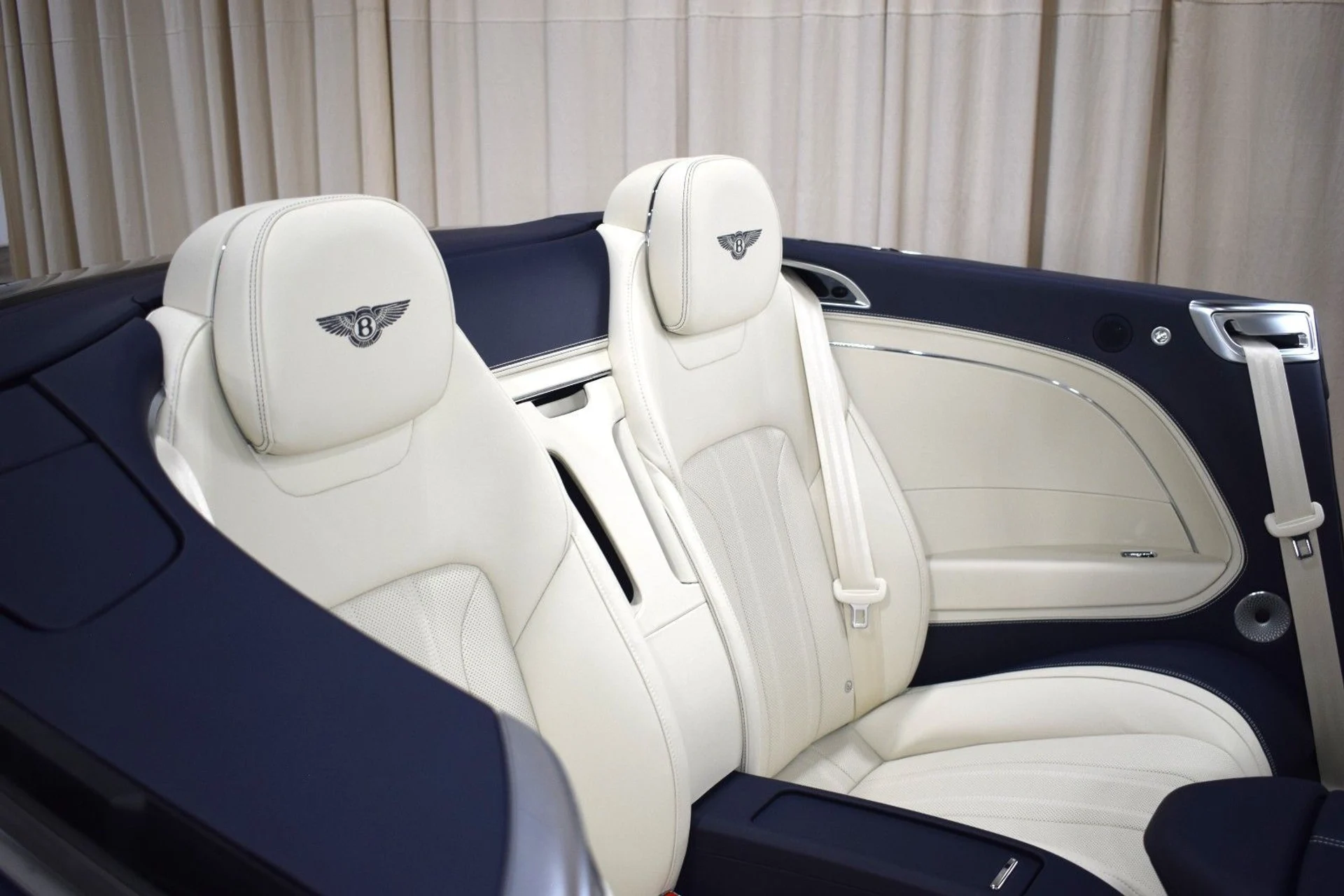 mph019_3170478267_3f1a88809dd46672a75f03ad658f1193x_710171091b