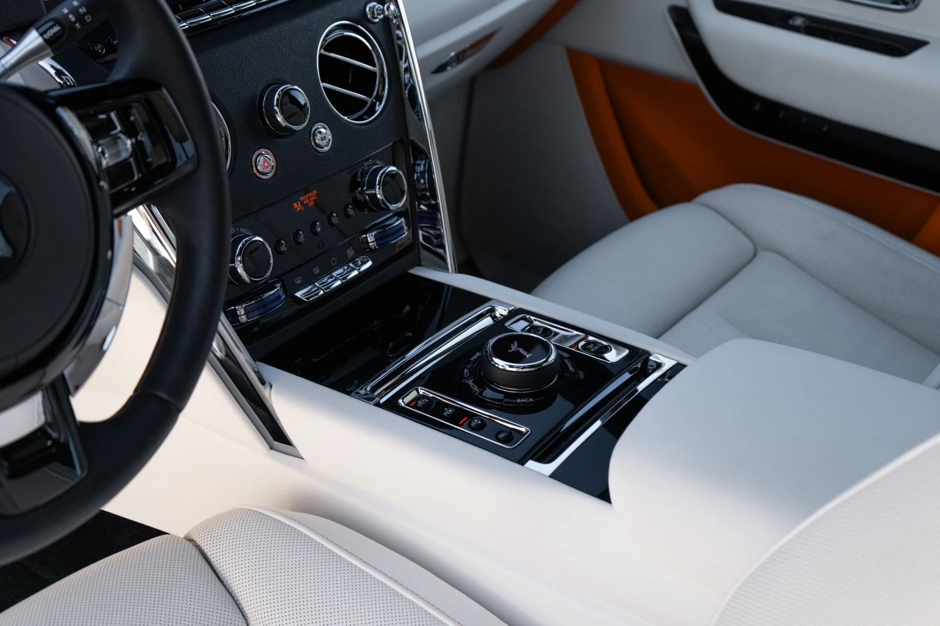 mph019_3173428428_Used_2022_Rolls_Royce_Cullinan_1773433397_6b29d17af3