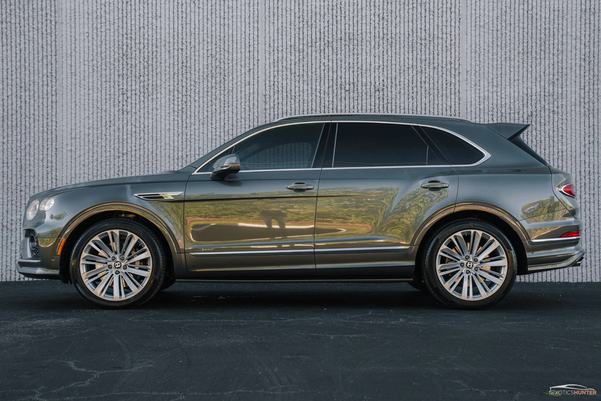 mph019_3174746552_Used_2021_Bentley_Bentayga_Speed_w_Naim_Audio_FULL_PPF_Warranty_Until_2027_1760391150_6874b9adf0