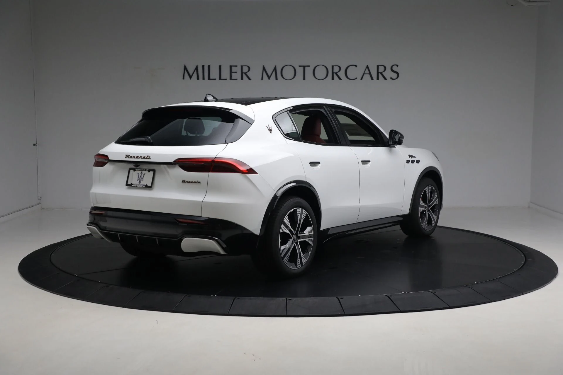 mph019_3175558313_New_2025_Maserati_Grecale_Folgore_4e33680b99