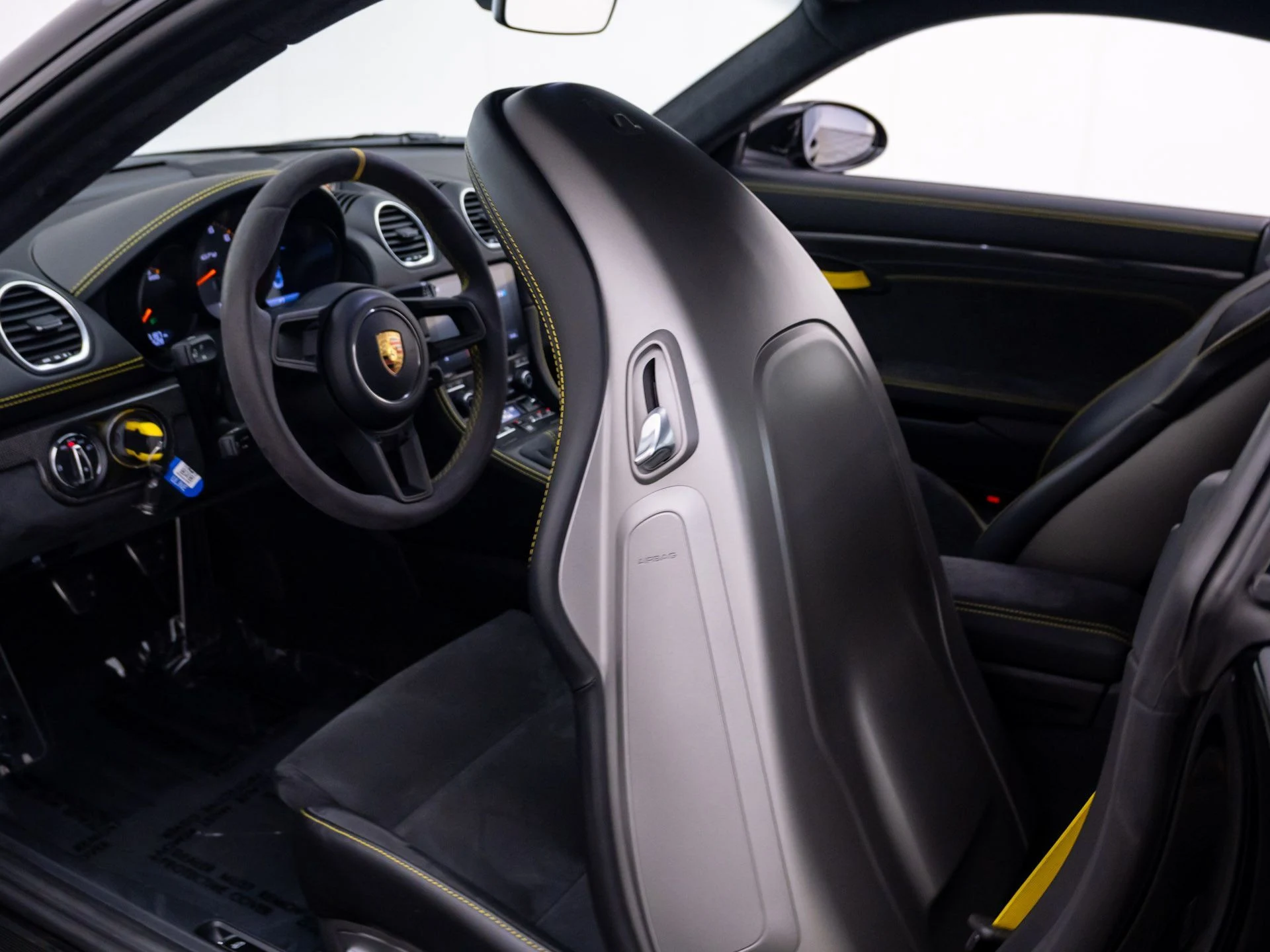 mph019_3179885250_dcec02f9a58506c89f543f8d647eab41x_5860d55cc7