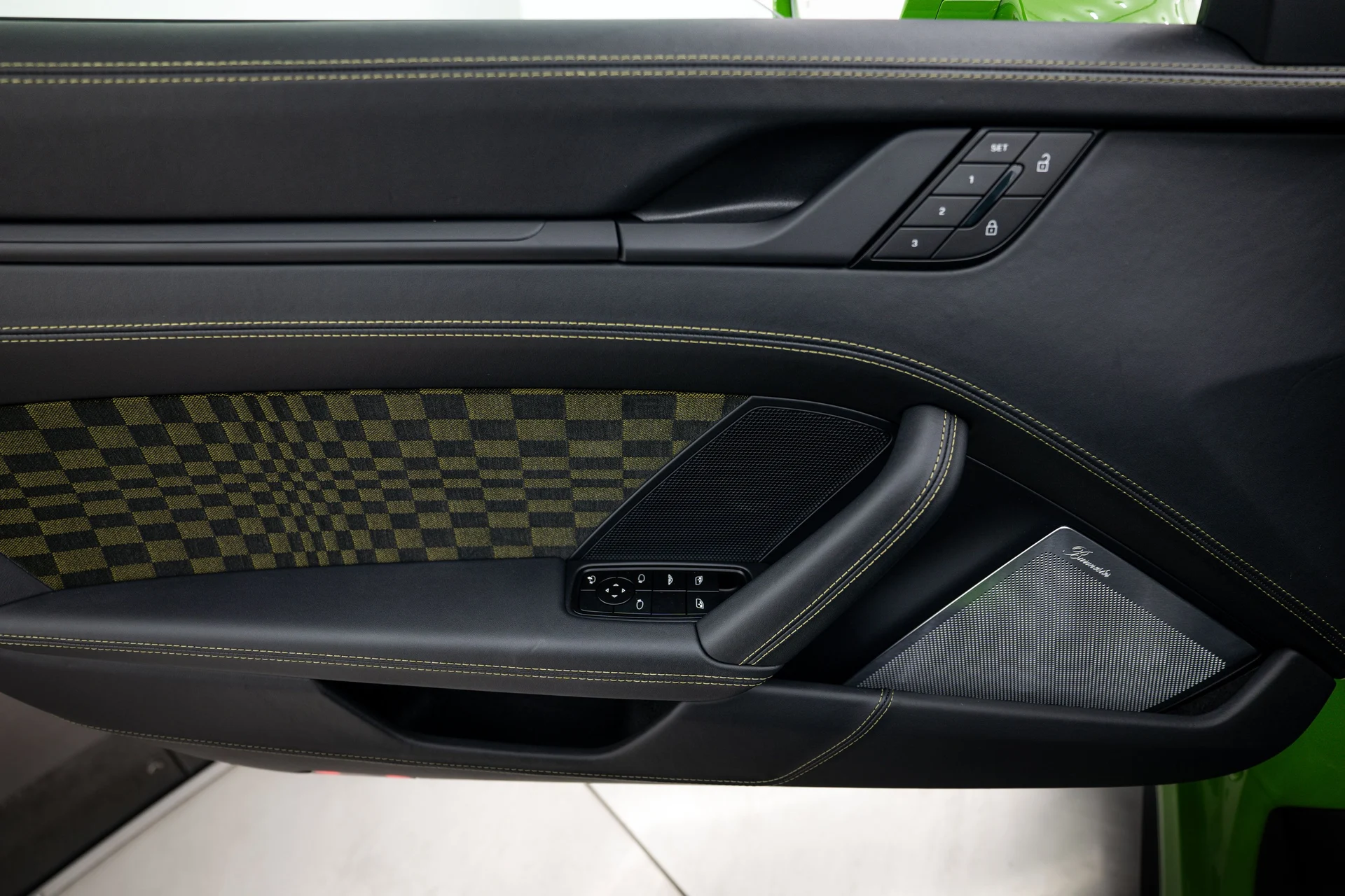 mph019_3196036559_9b5124e3661545aae63366eabb0a368d_4c7b808252