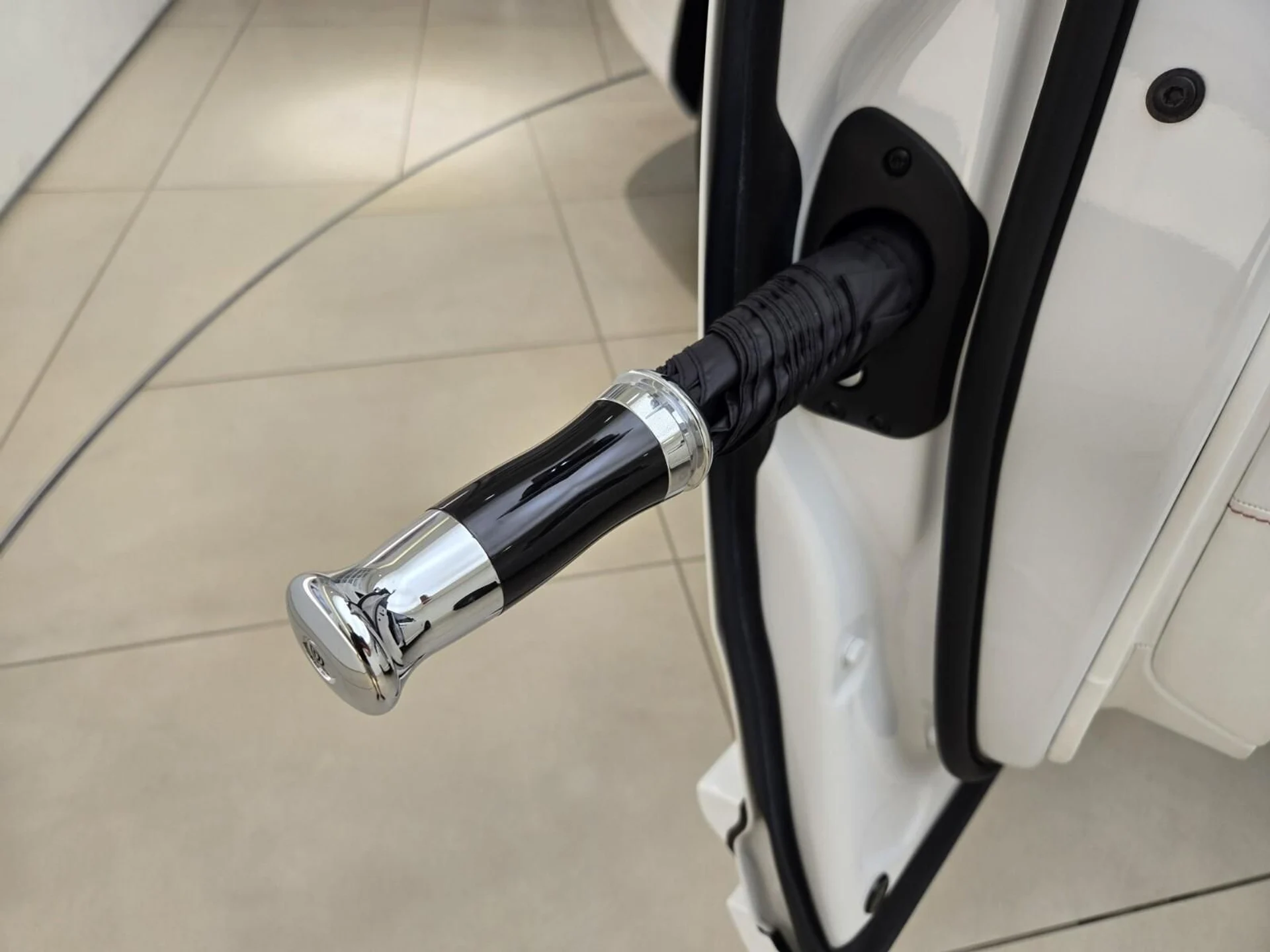 mph019_3196232364_Used_2021_Rolls_Royce_Cullinan_1761977968_d42069943e