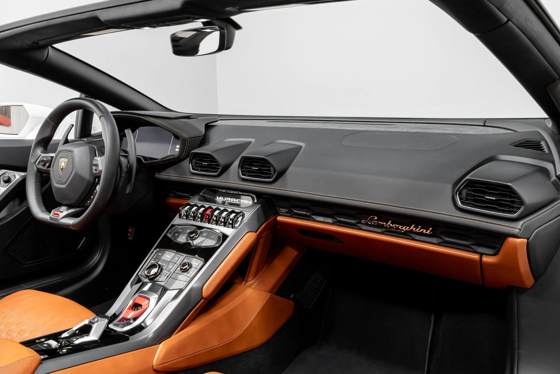 mph019_3200309448_Used_2019_Lamborghini_Huracan_LP_580_2_S_1778195053_97e9549610