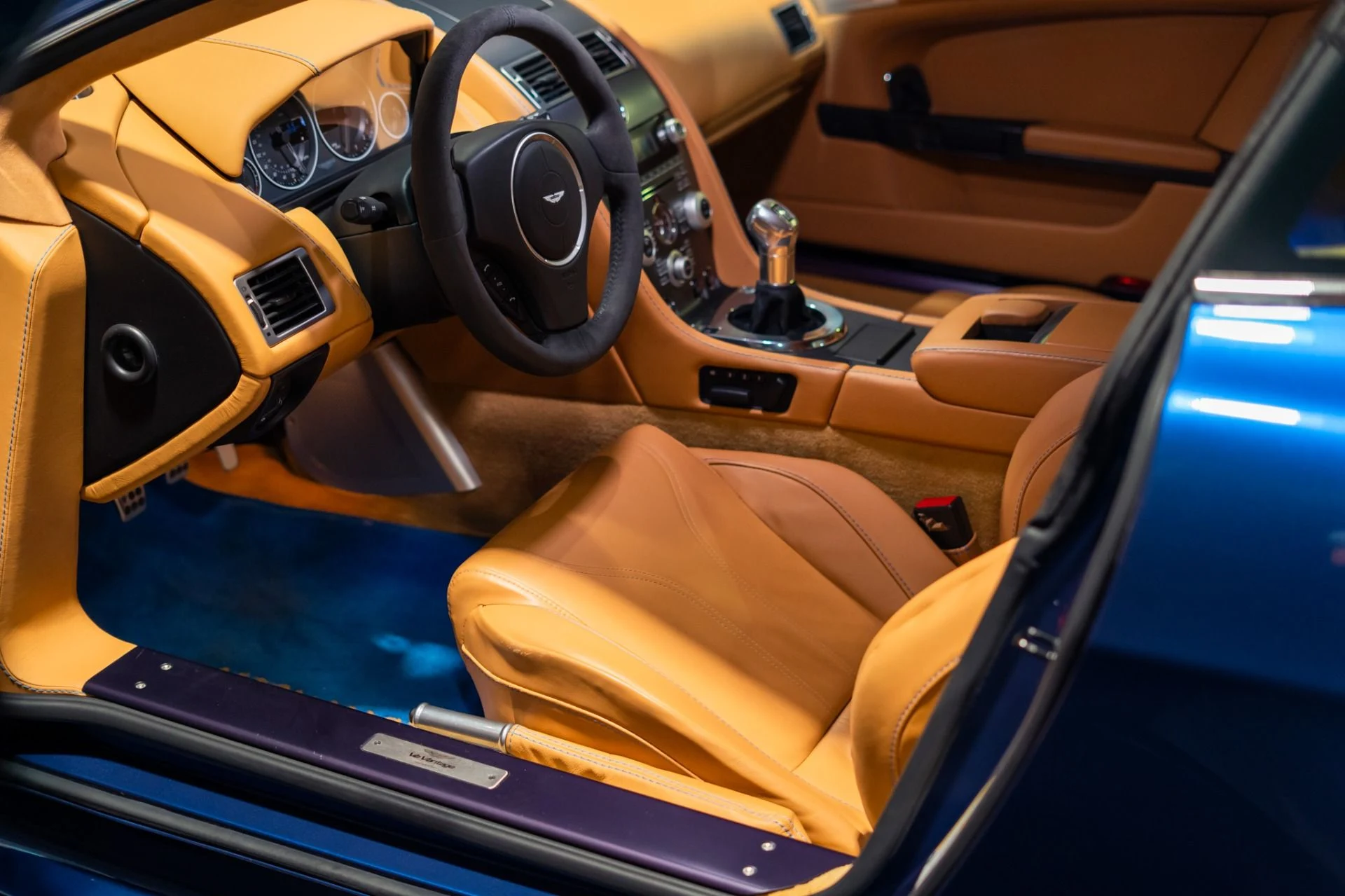 mph019_3204919438_Used_2011_Aston_Martin_V12_Vantage_Manual_Transmission_Aviemore_Blue_1785170153_5226ca75eb