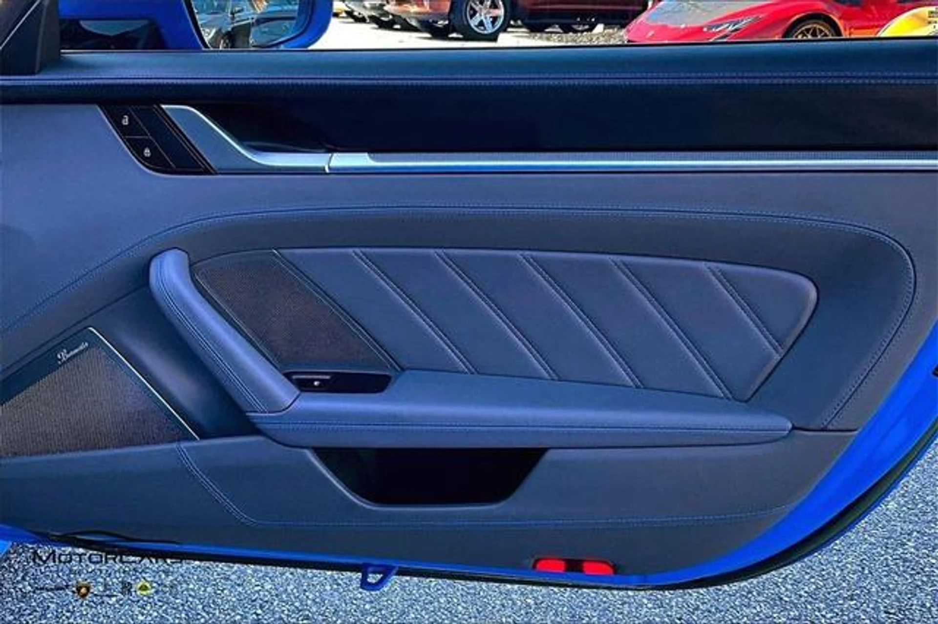 mph019_3206083699_lck3y_Gg_X6n_QVST_9_R_Bfx_Agc_Eg_YJ_0_4f88c3749b