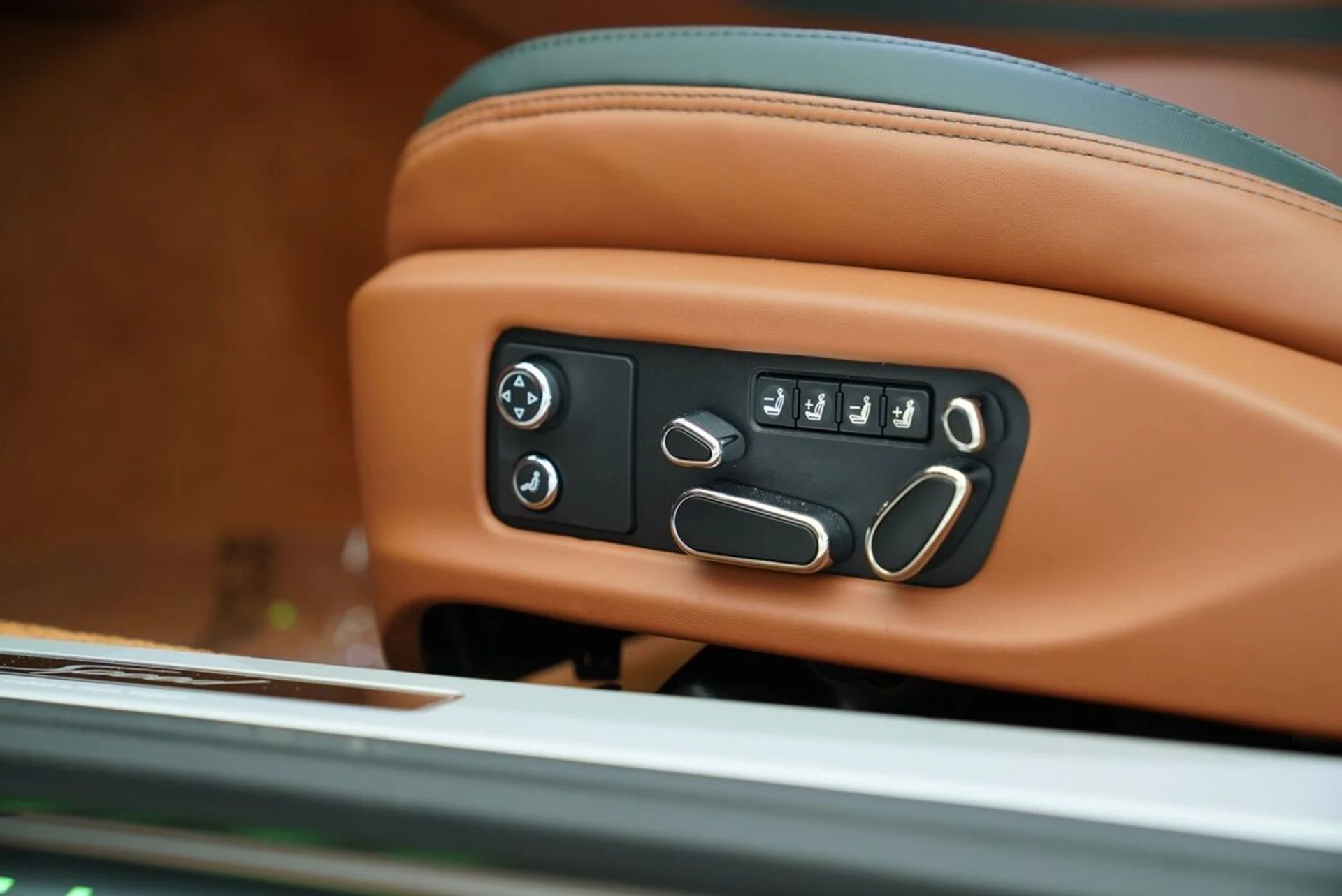 mph019_3209672835_hnoy0yukpyepnbxxj8nrs7pcc5ea_6dceeb23b8