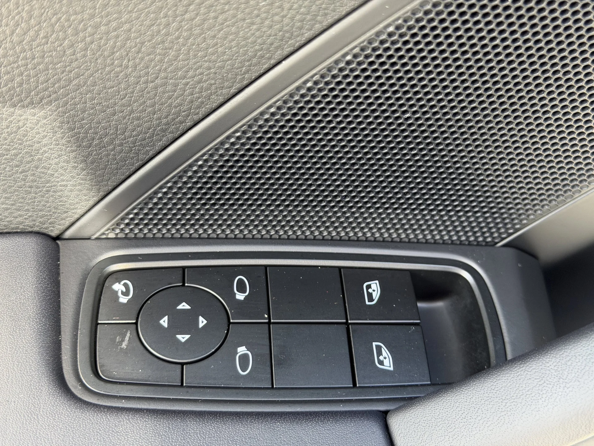 mph019_3218441782_2c7386200fb56c63cb9752acfba623f3x_ef2d76c5c1