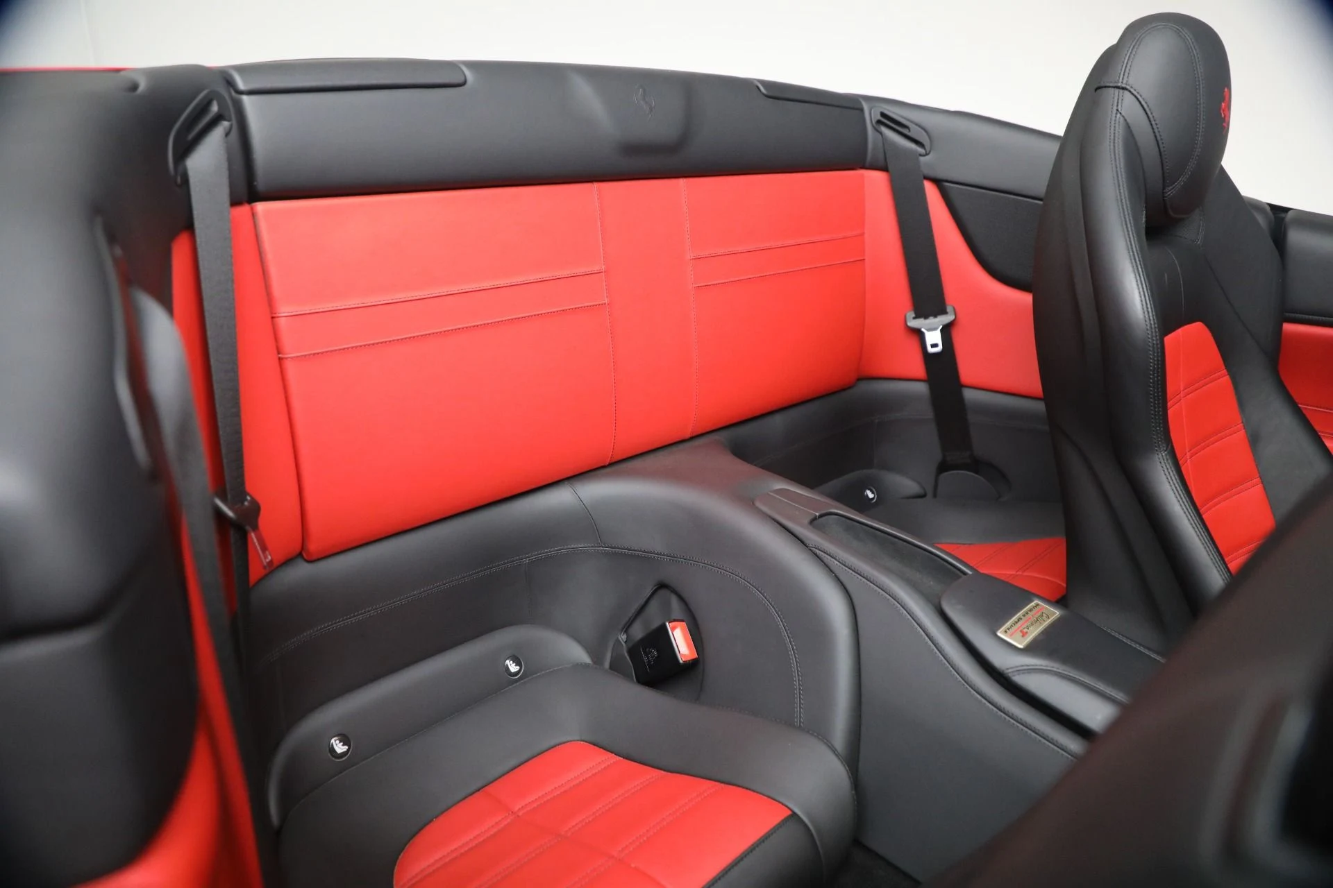mph019_3224099599_Used_2017_Ferrari_California_T_1787347331_8b49f32179