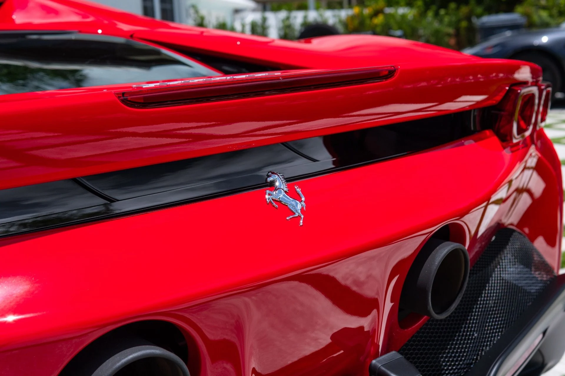 mph019_3224738435_Used_2025_Ferrari_SF_90_Spider_1779242340_eea59efeca