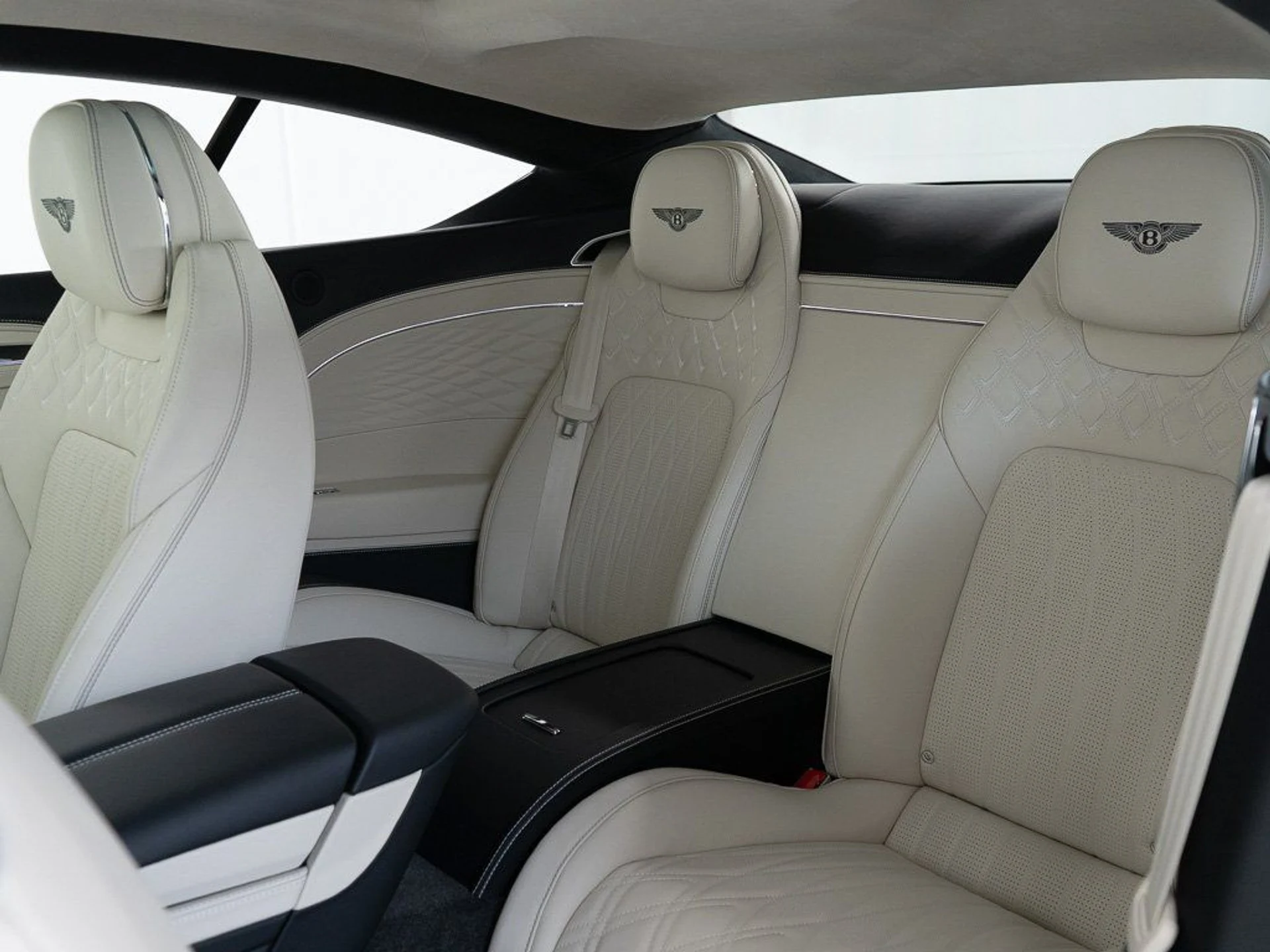 mph019_3226135440_a615d685944b52e690879b05115f404b_862253db00