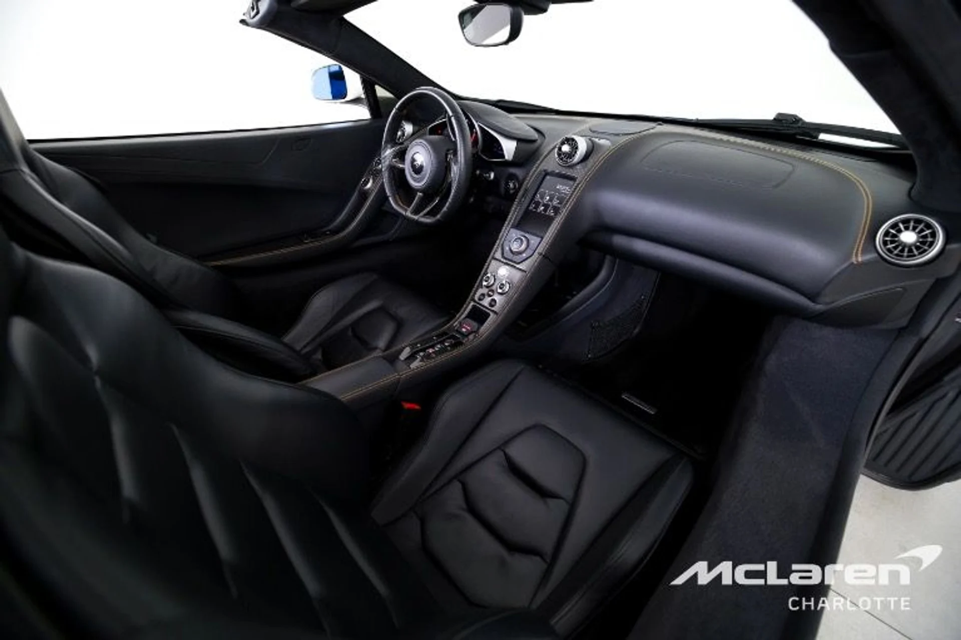 mph019_322613622_Used_2015_Mc_Laren_650_S_Spider_9d9e83bb43