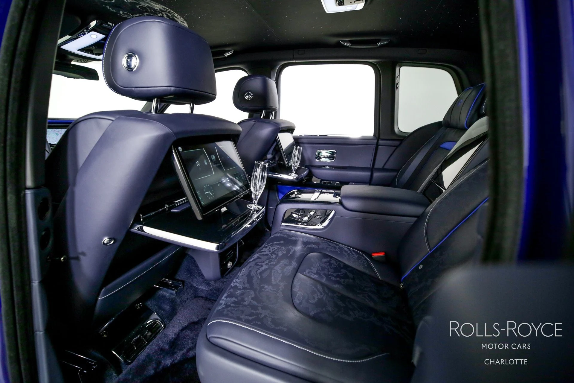 mph019_3228182894_Used_2024_Rolls_Royce_Black_Badge_Cullinan_BLUE_SHADOW_1726069494_05d9829b35