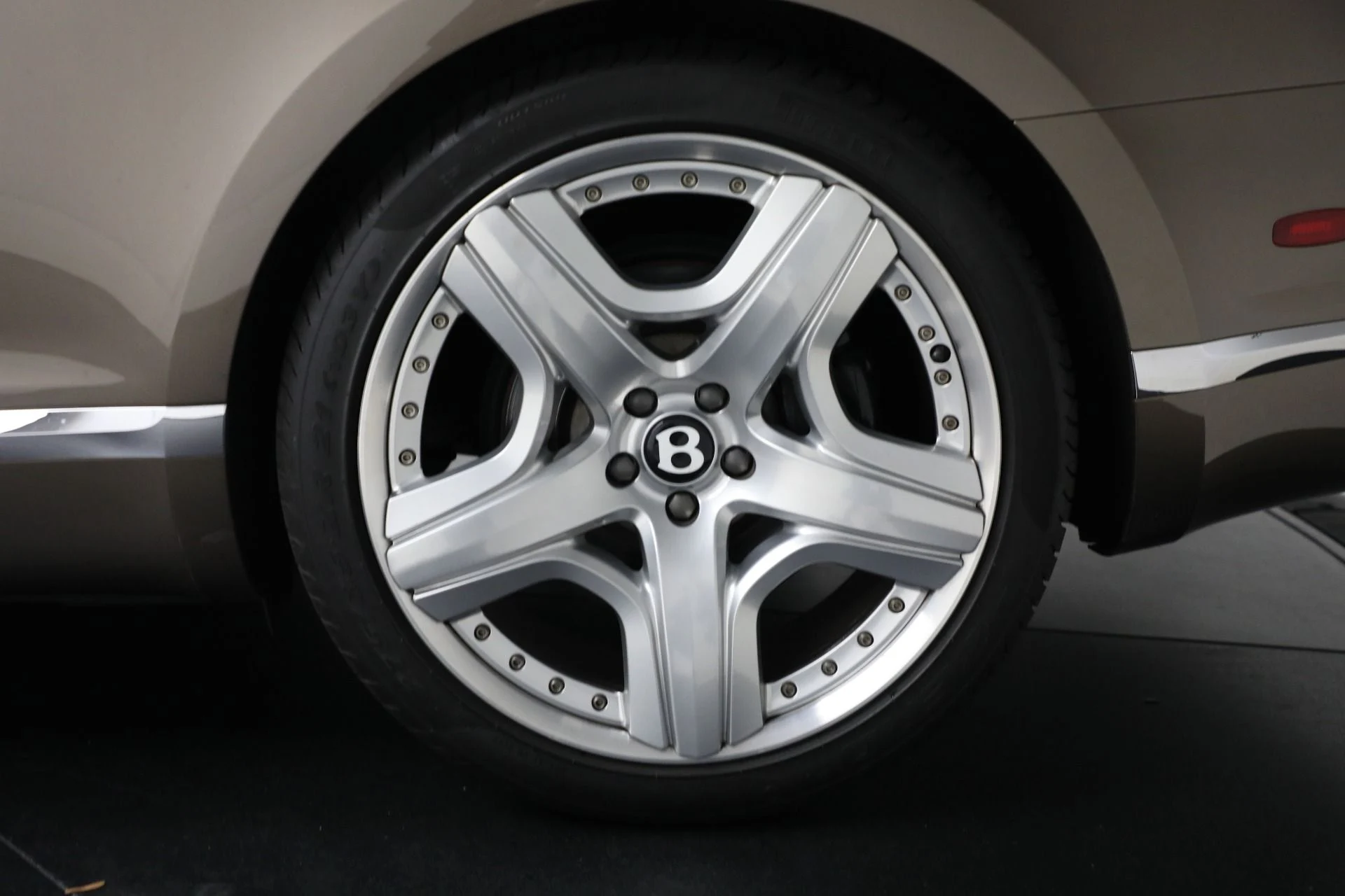 mph019_3235943698_Used_2015_Bentley_Continental_GT_1761073605_9affdba60c
