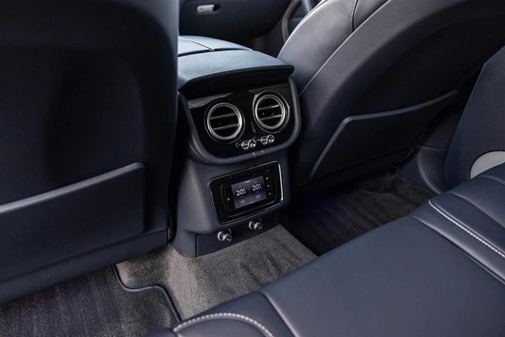 mph019_323797039_37504197_03861_11666751_1574827831_6c313d98c3