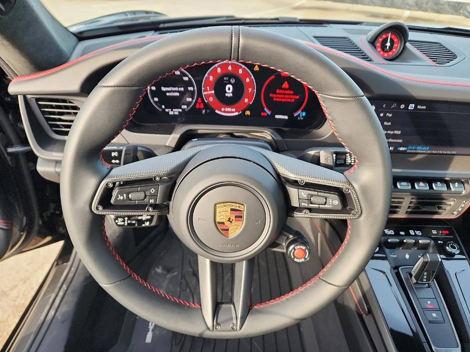 mph019_3239081621_je_X647ai_Yggo_T1j_T_Xiv_5c_VGC_Bk_d268bf8dd1